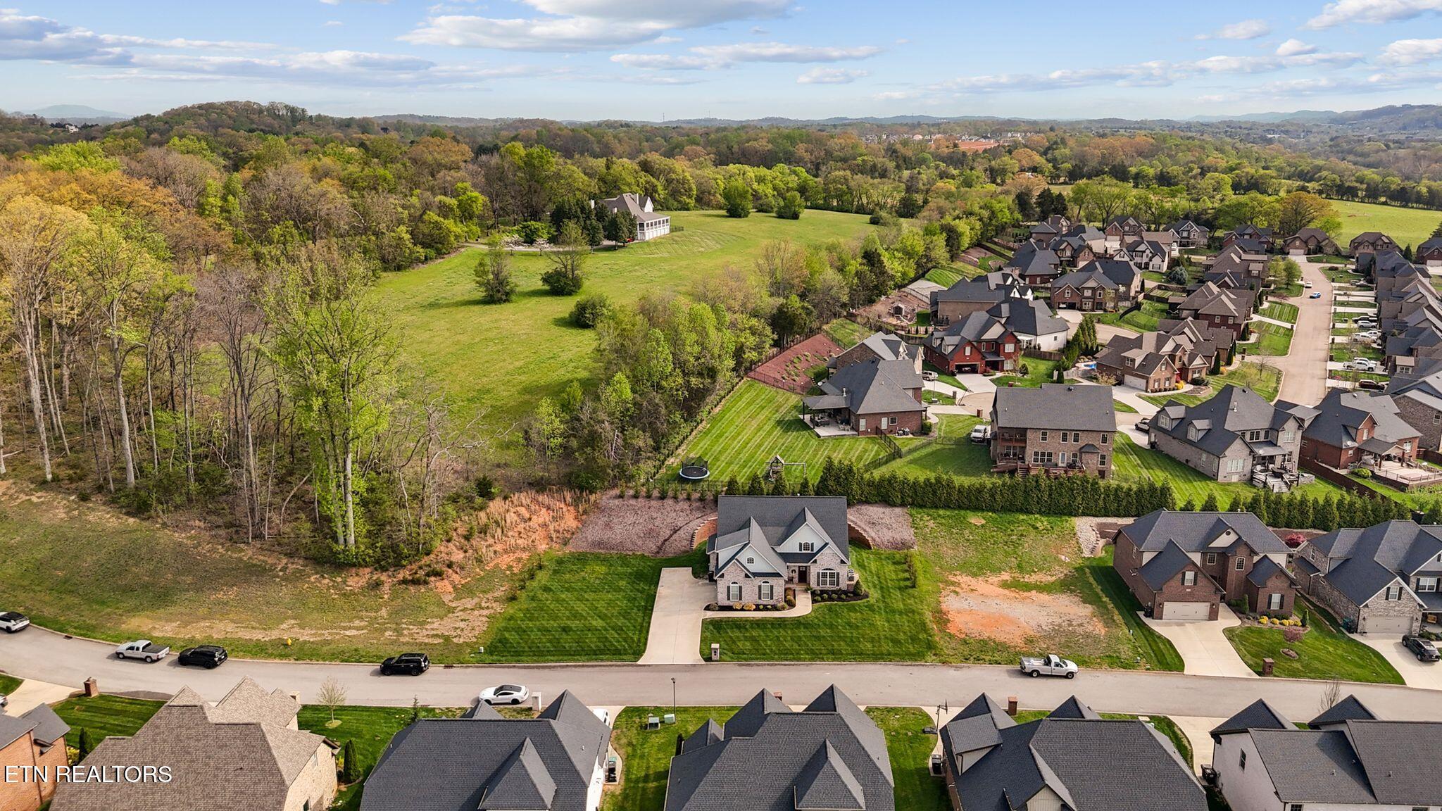 2324 Wolf Crossing Lane Knoxville TN 37932