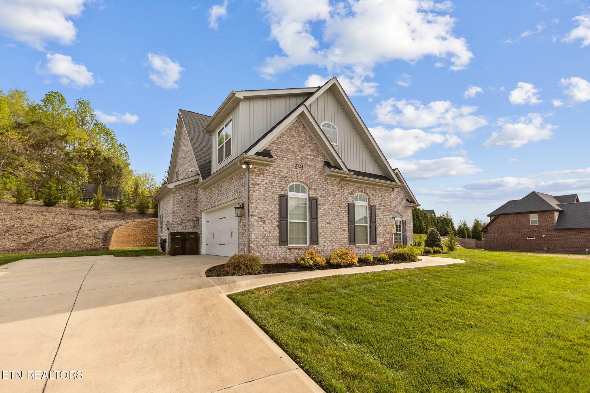 2324 Wolf Crossing Lane Knoxville TN 37932