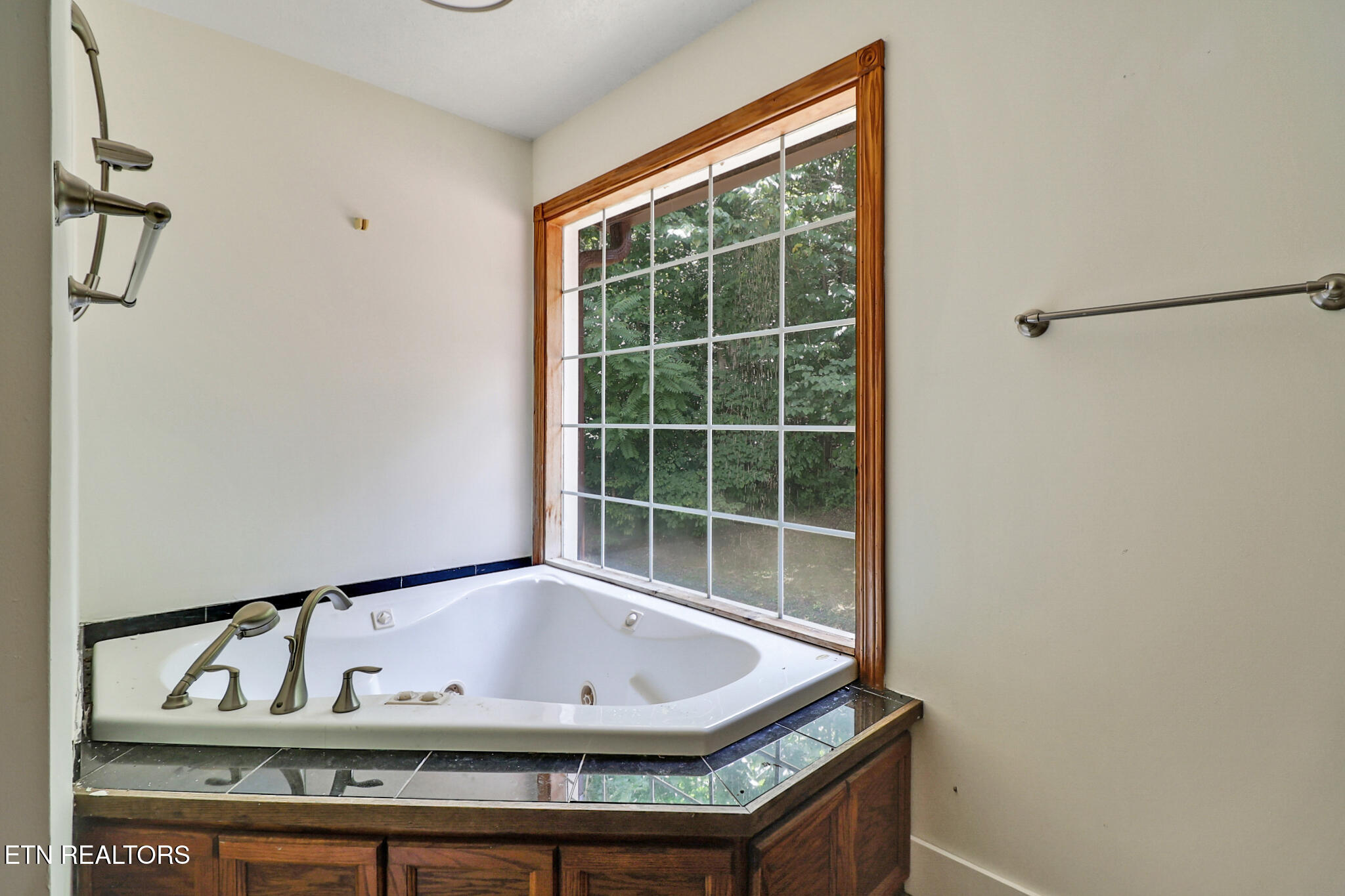 517 Big Sky Road Jamestown TN 38556