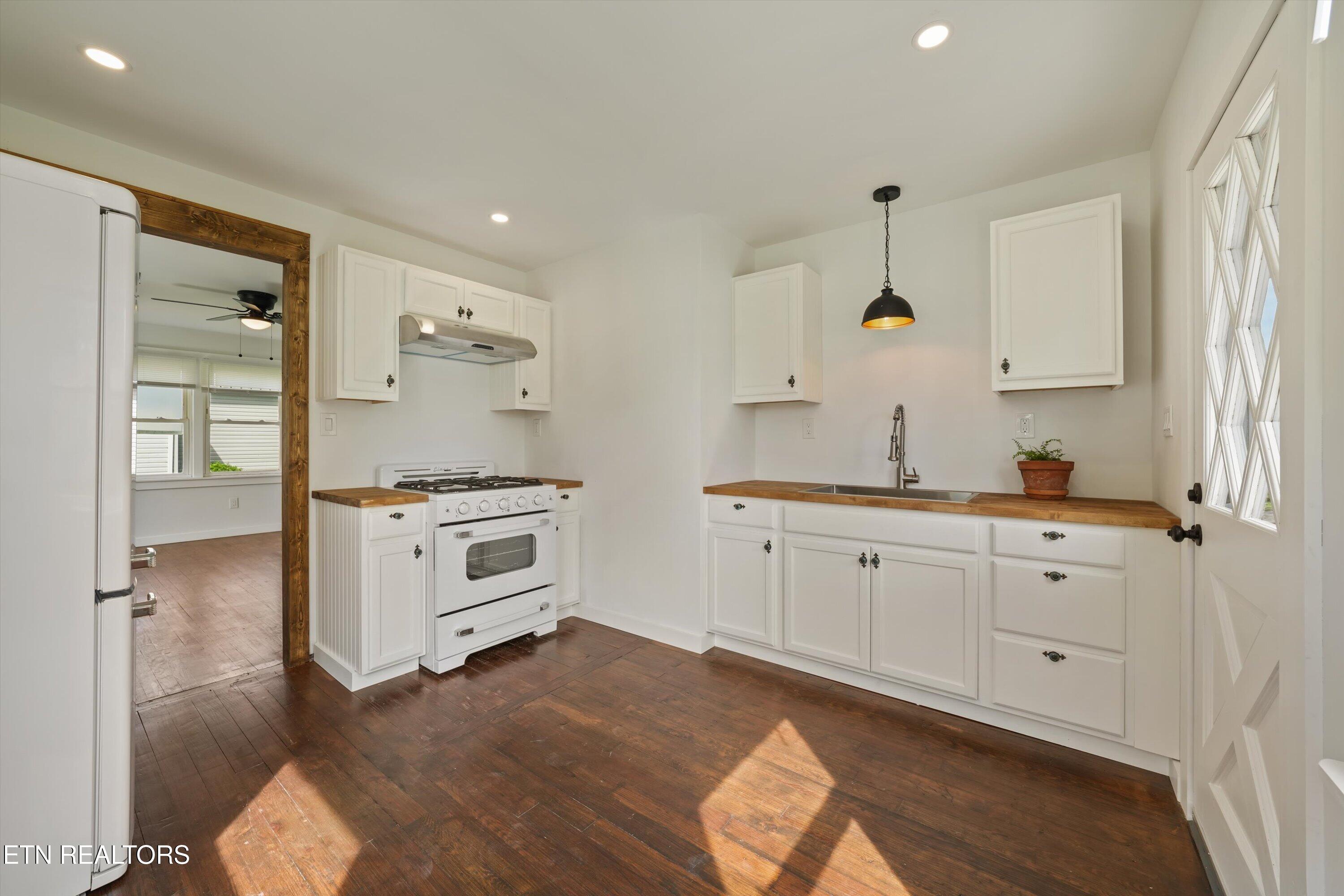 1025 Cherry Street Alcoa TN 37701