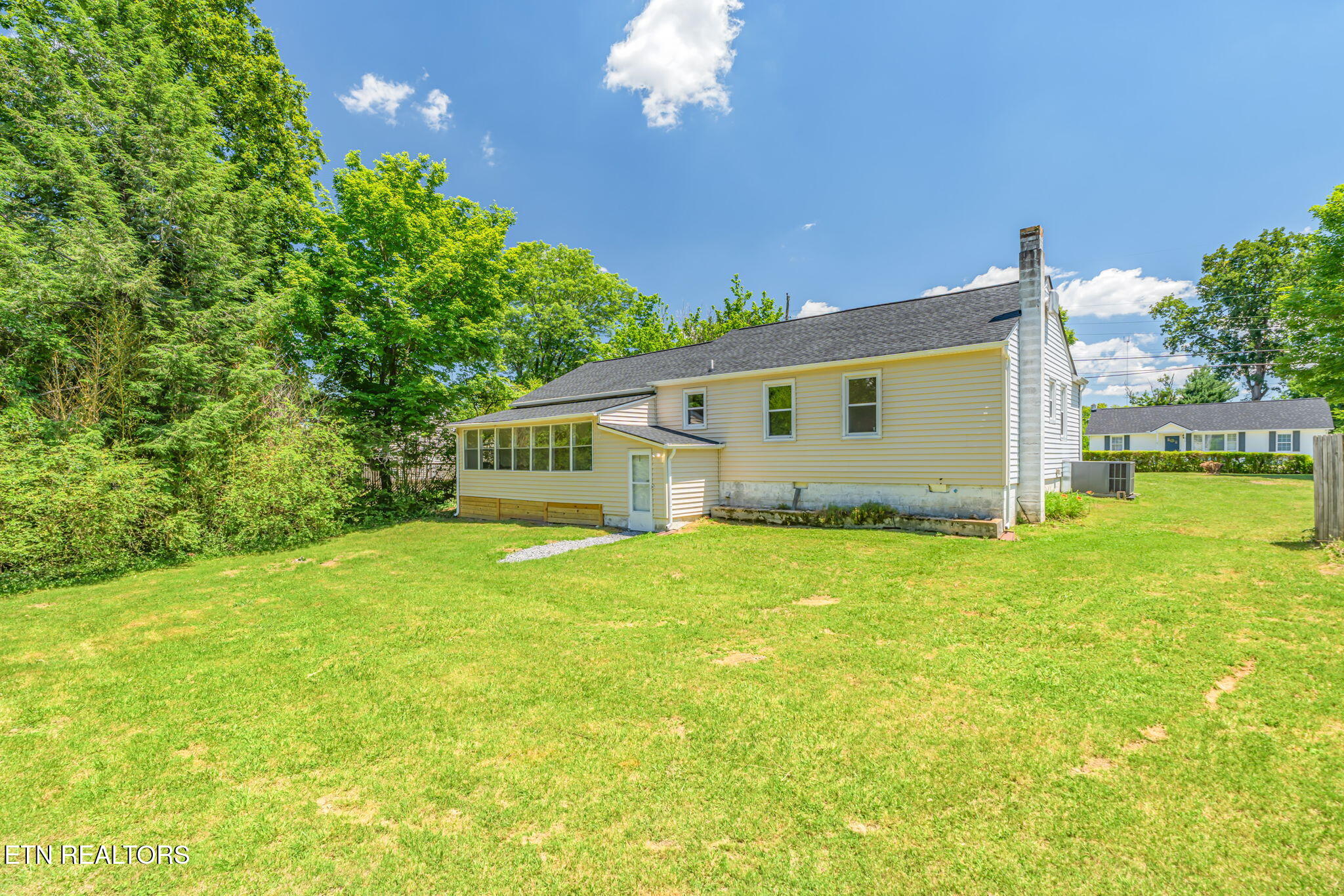 5716 Sanford Road Knoxville TN 37912
