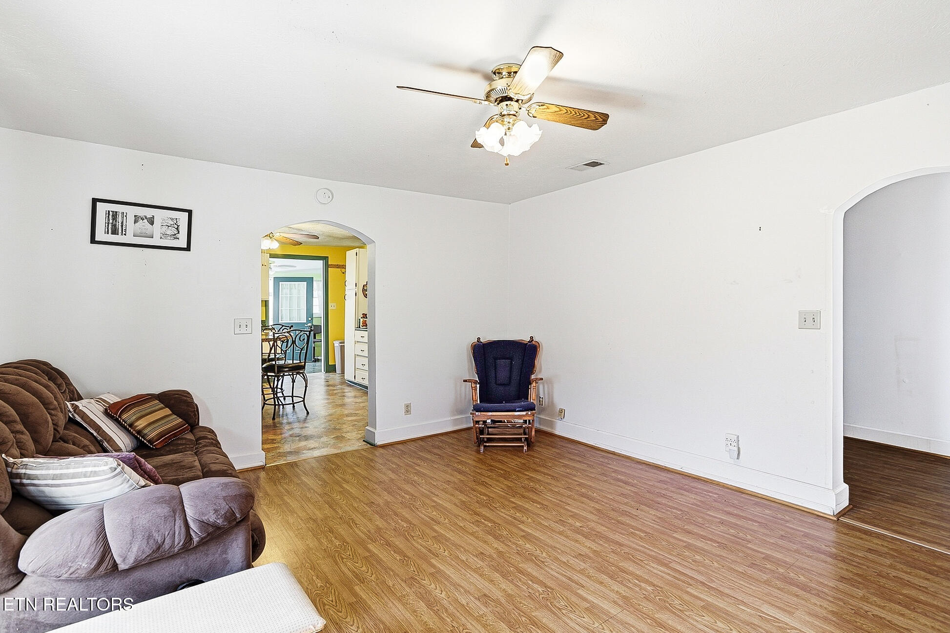 328 Mount Paran Road Jacksboro TN 37757