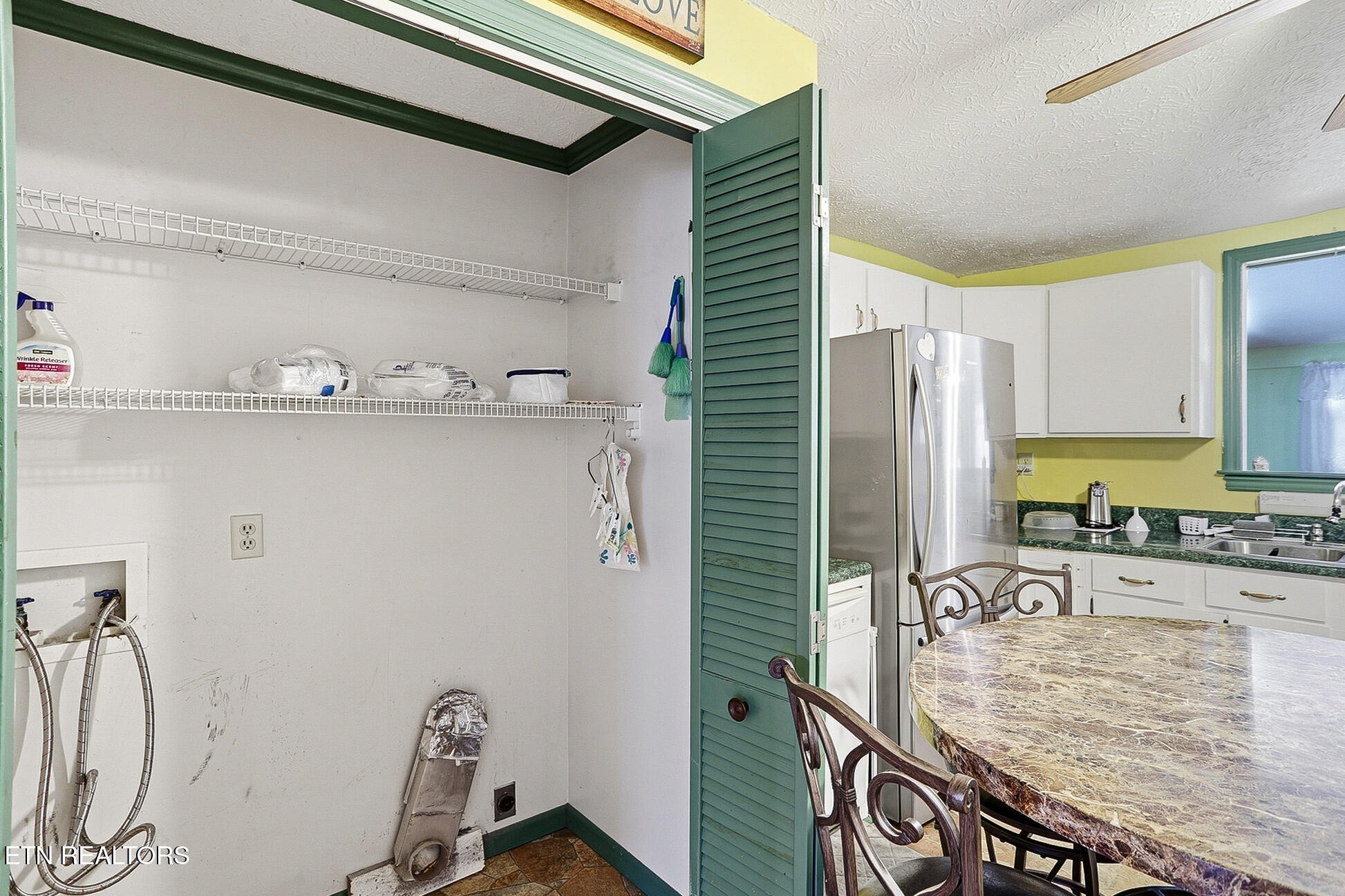 328 Mount Paran Road Jacksboro TN 37757