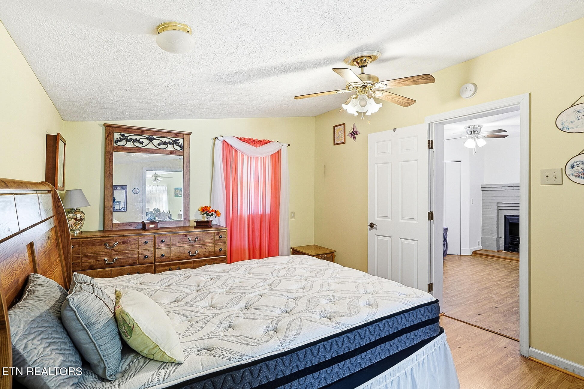 328 Mount Paran Road Jacksboro TN 37757