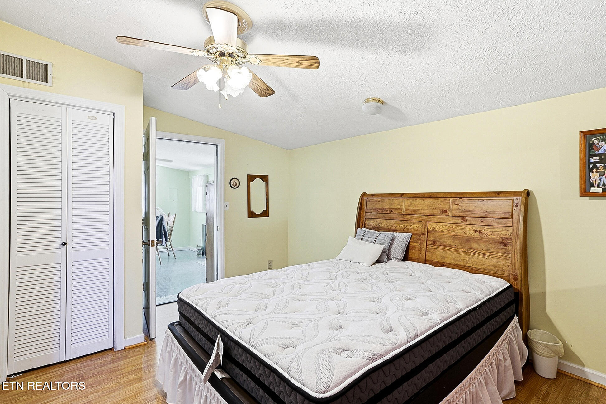 328 Mount Paran Road Jacksboro TN 37757