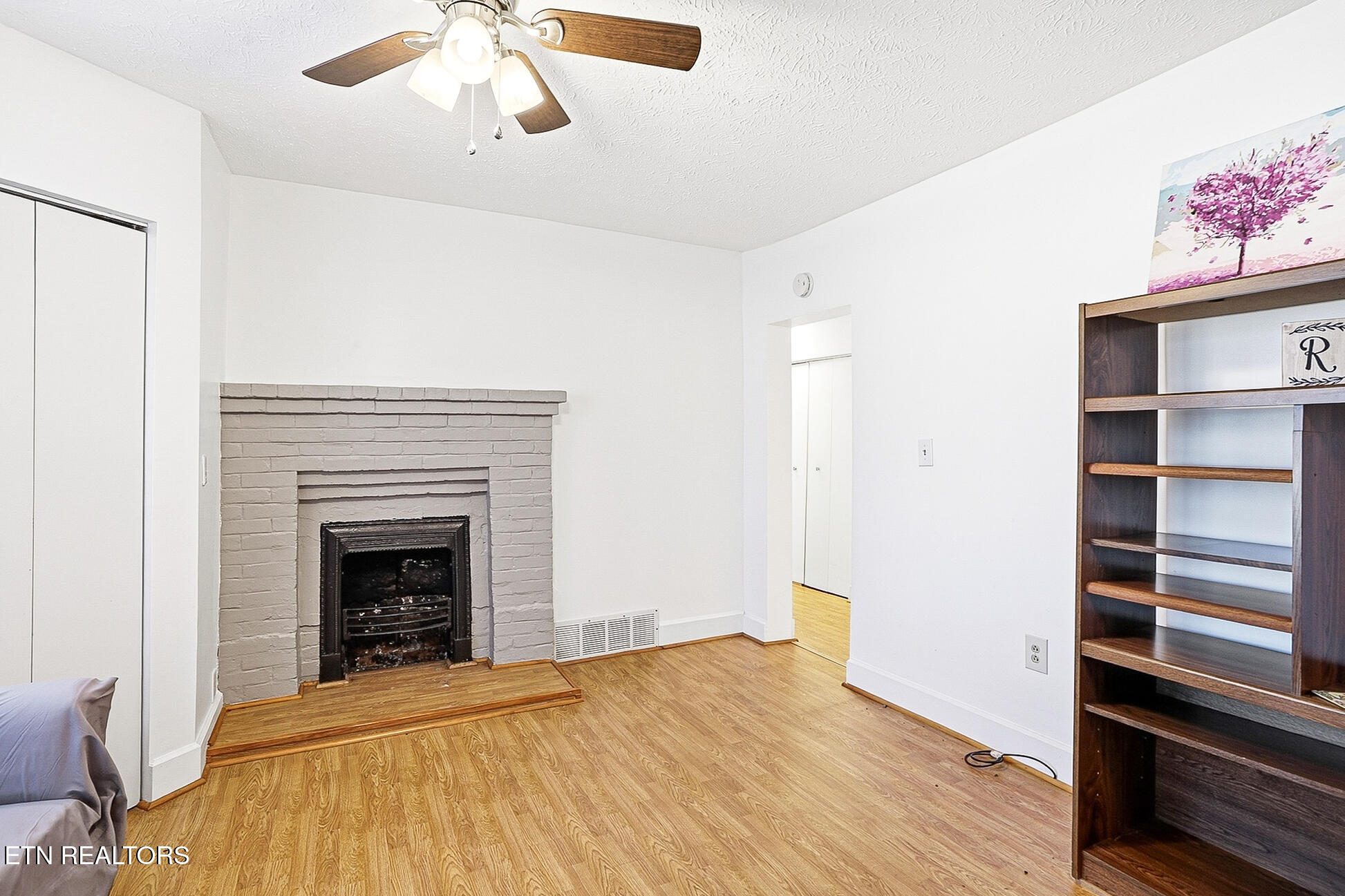 328 Mount Paran Road Jacksboro TN 37757