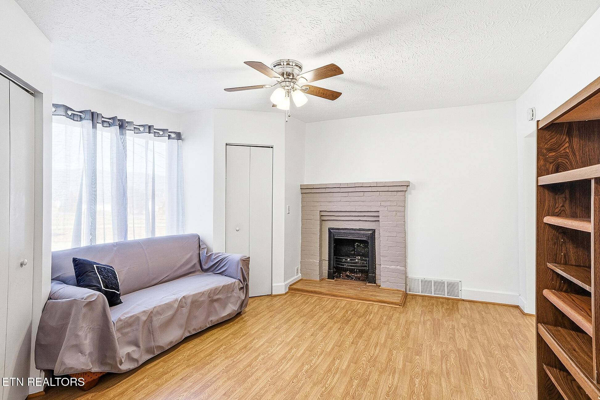 328 Mount Paran Road Jacksboro TN 37757