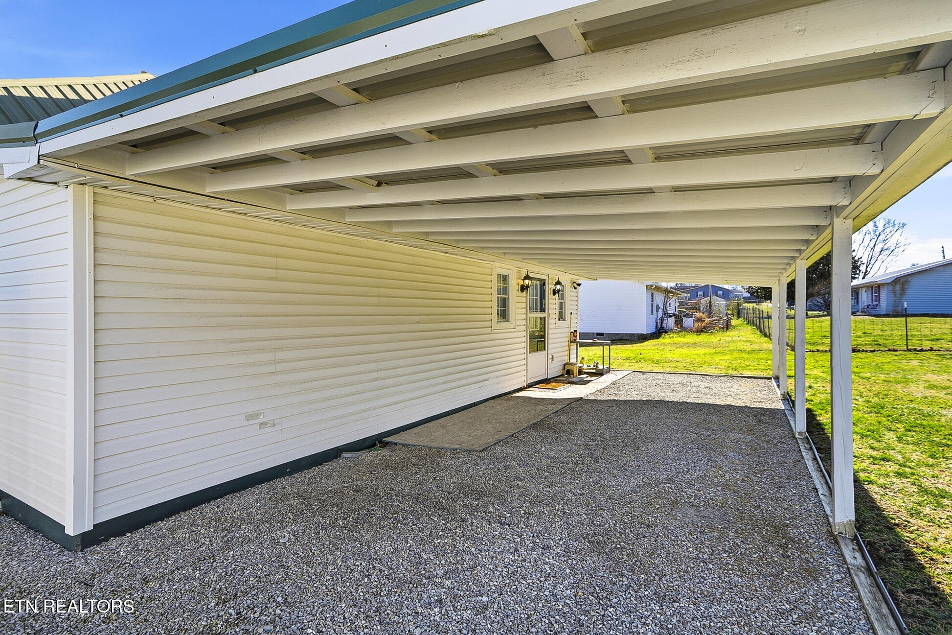 328 Mount Paran Road Jacksboro TN 37757