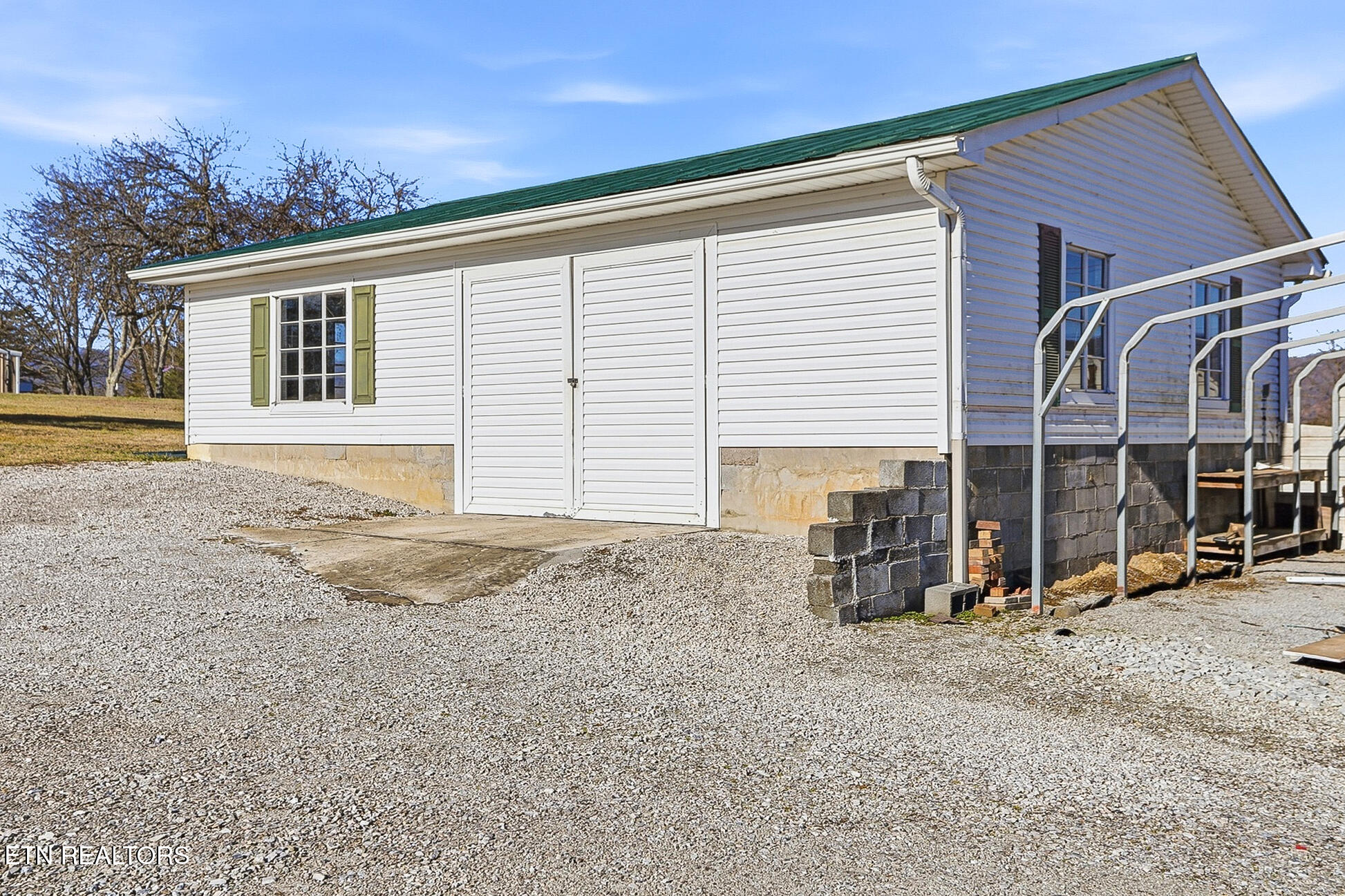 328 Mount Paran Road Jacksboro TN 37757