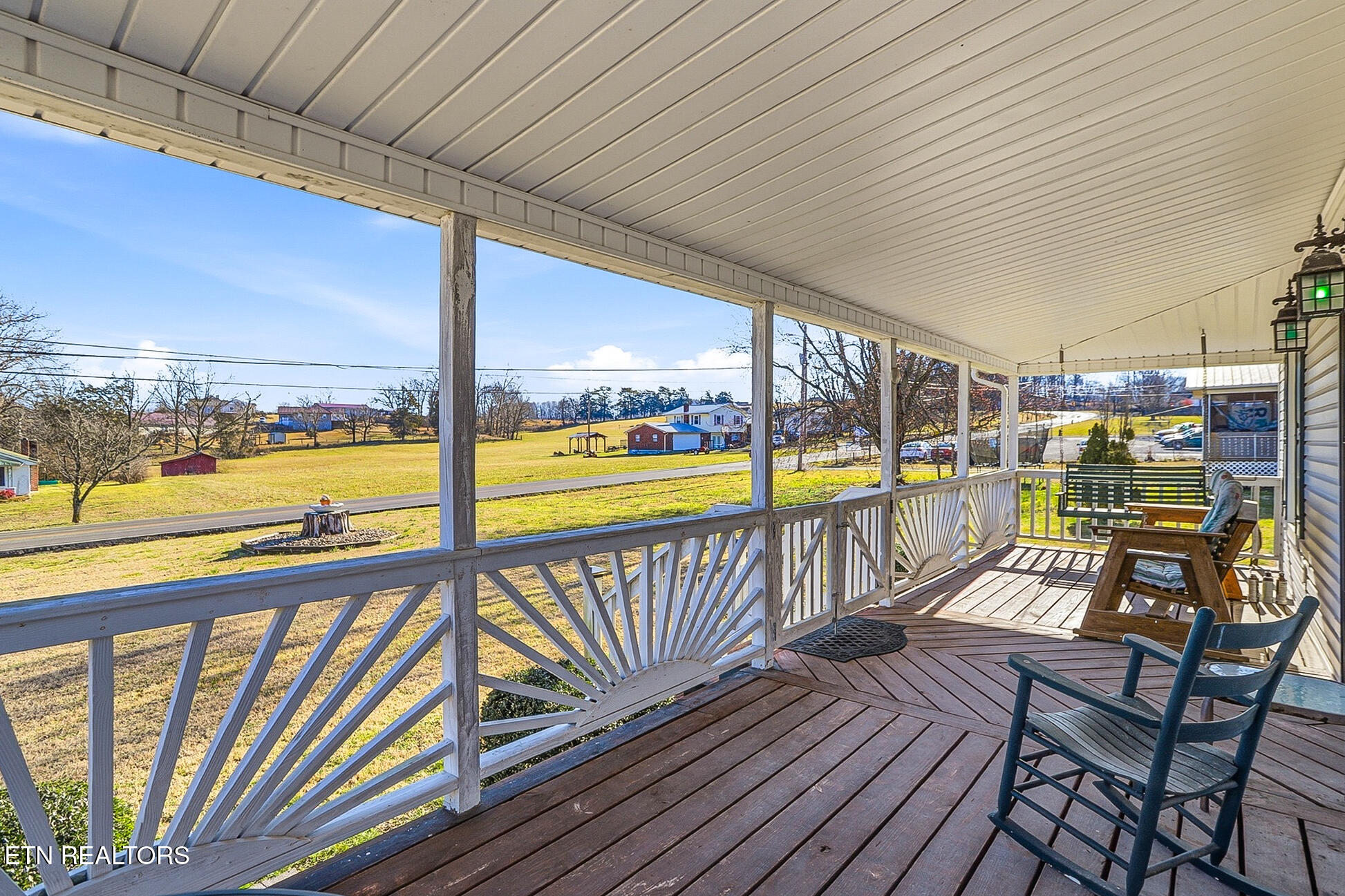 328 Mount Paran Road Jacksboro TN 37757