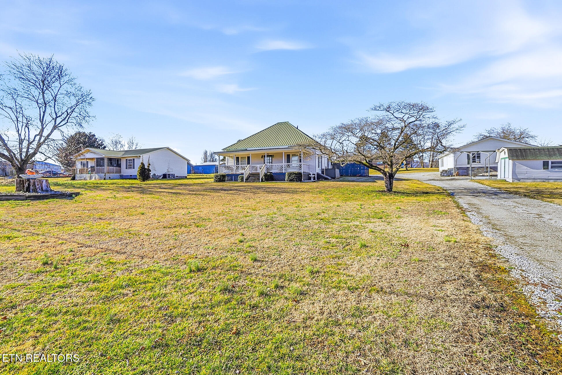 328 Mount Paran Road Jacksboro TN 37757