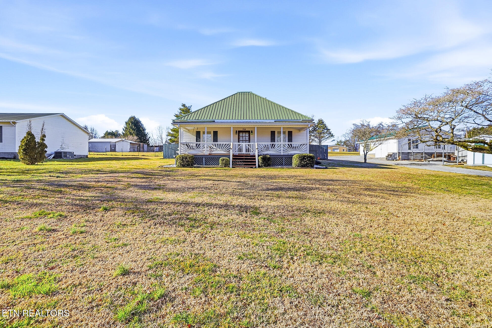 328 Mount Paran Road Jacksboro TN 37757