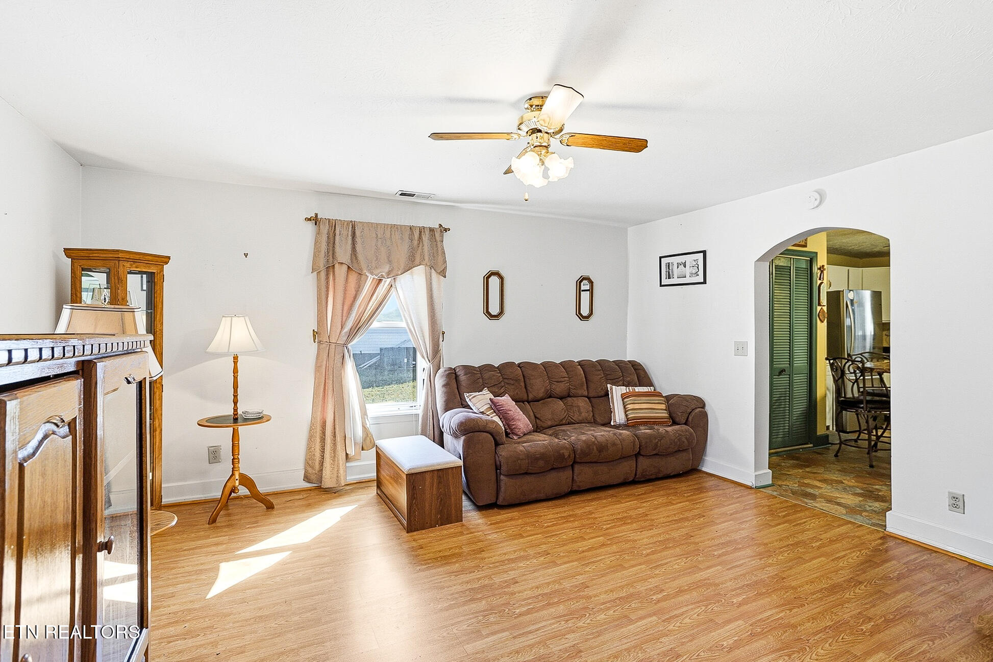 328 Mount Paran Road Jacksboro TN 37757