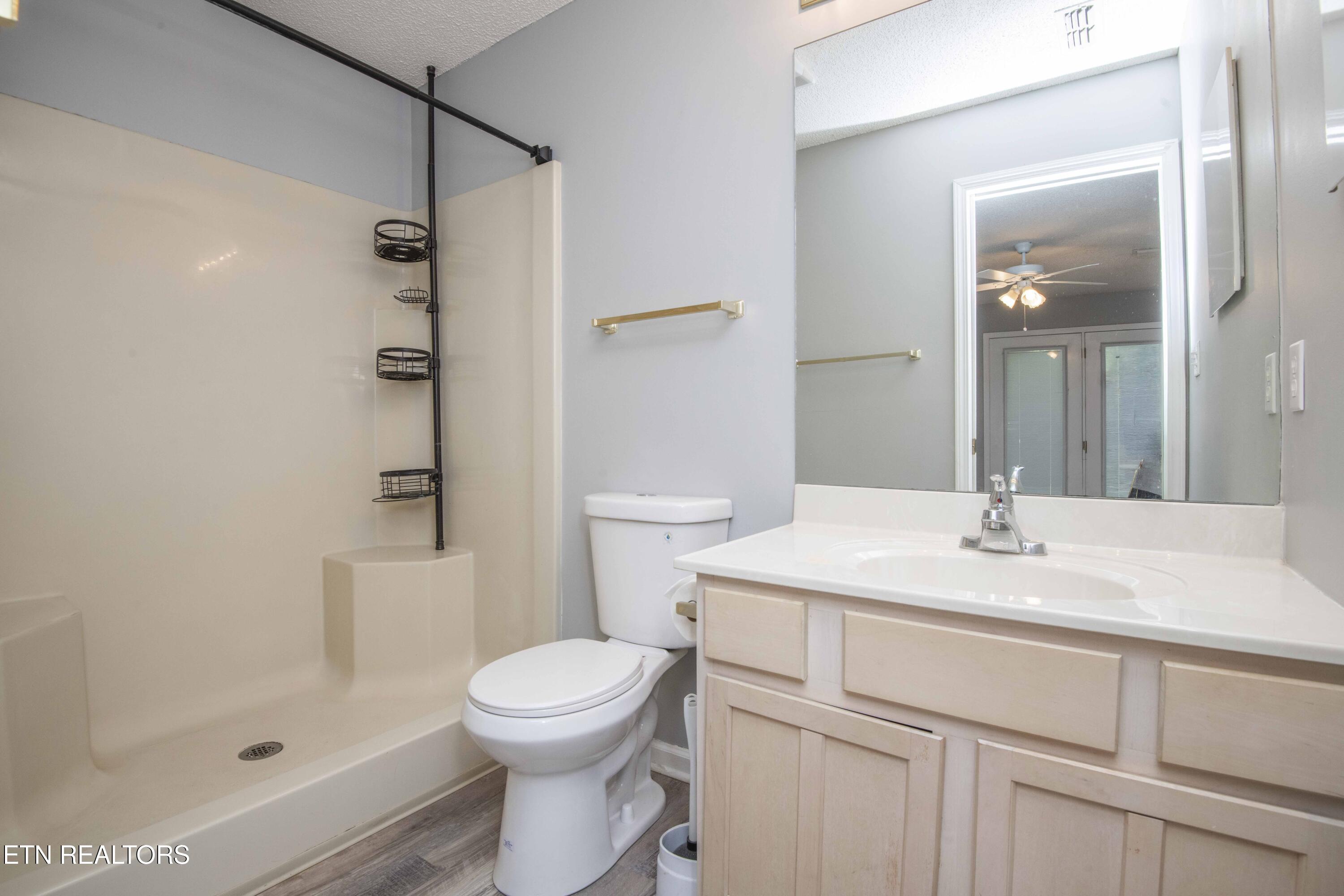 1966 Locarno Drive Knoxville TN 37914