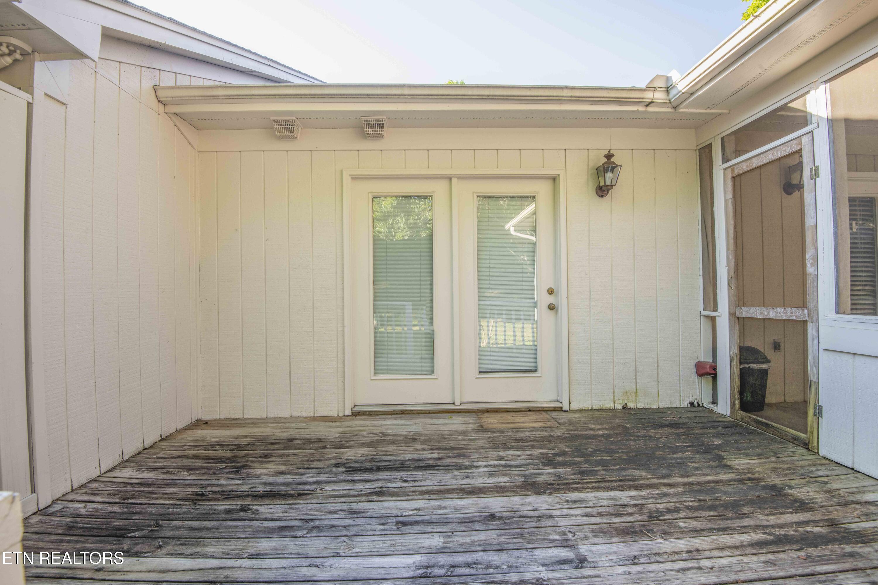 1966 Locarno Drive Knoxville TN 37914