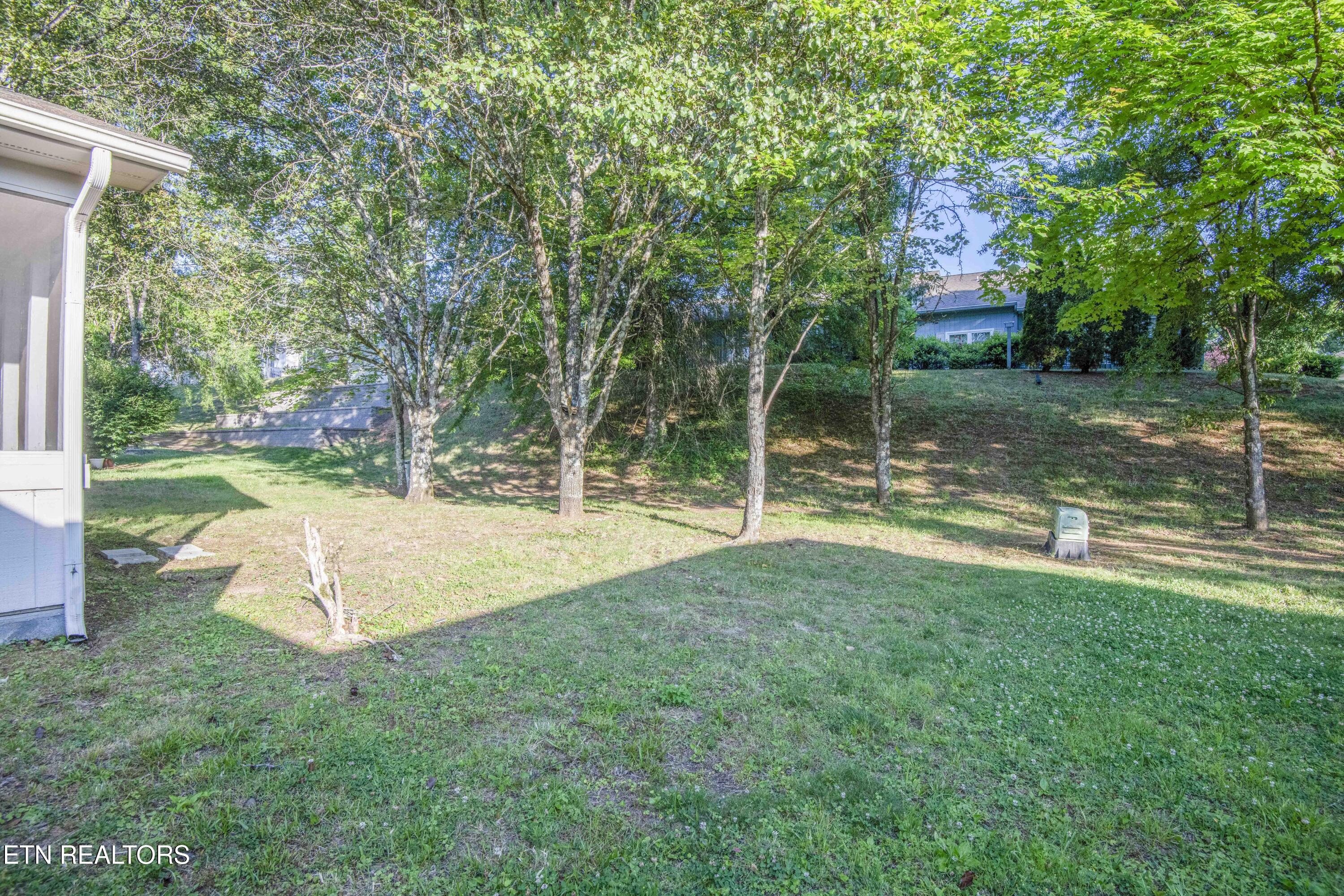 1966 Locarno Drive Knoxville TN 37914