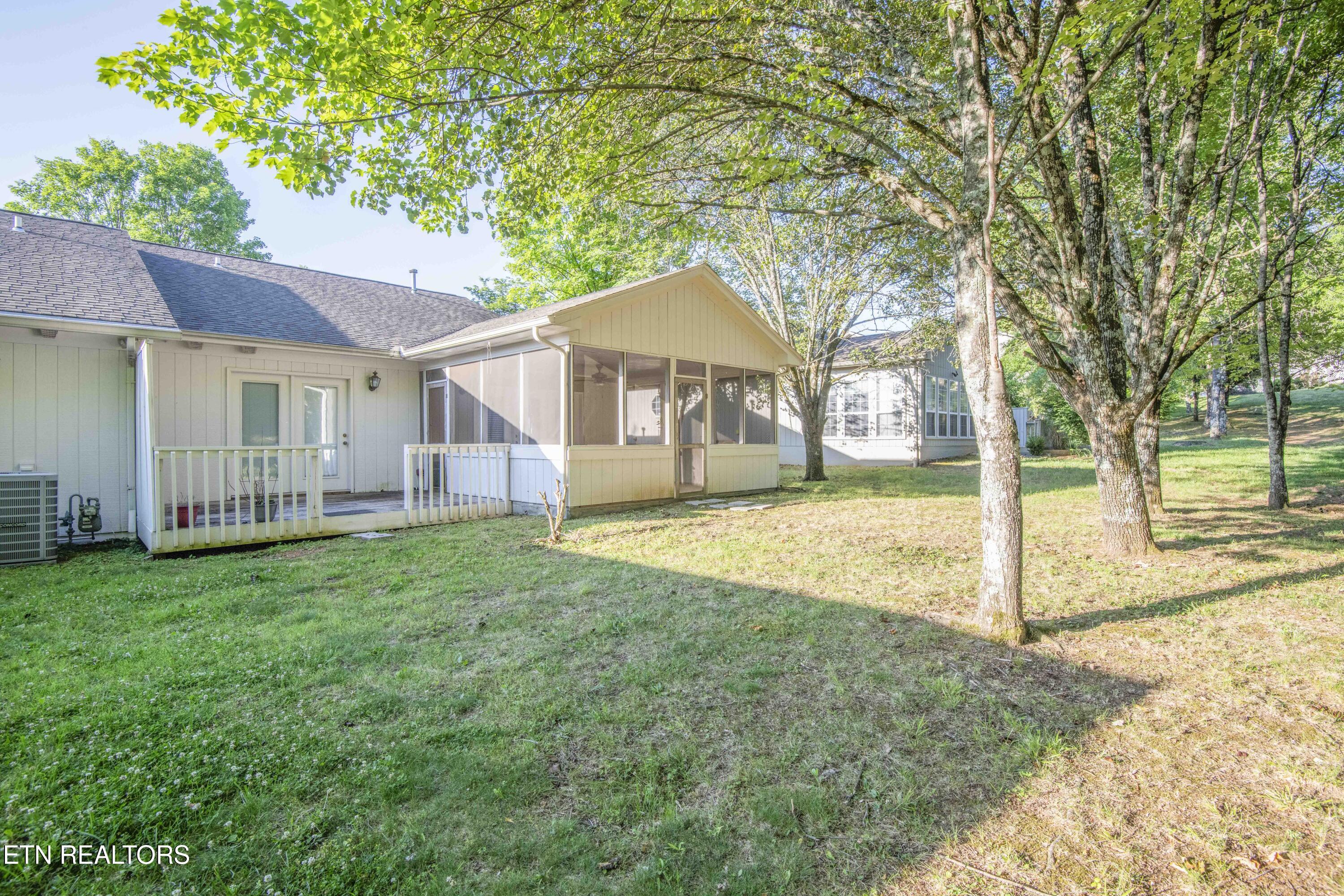 1966 Locarno Drive Knoxville TN 37914