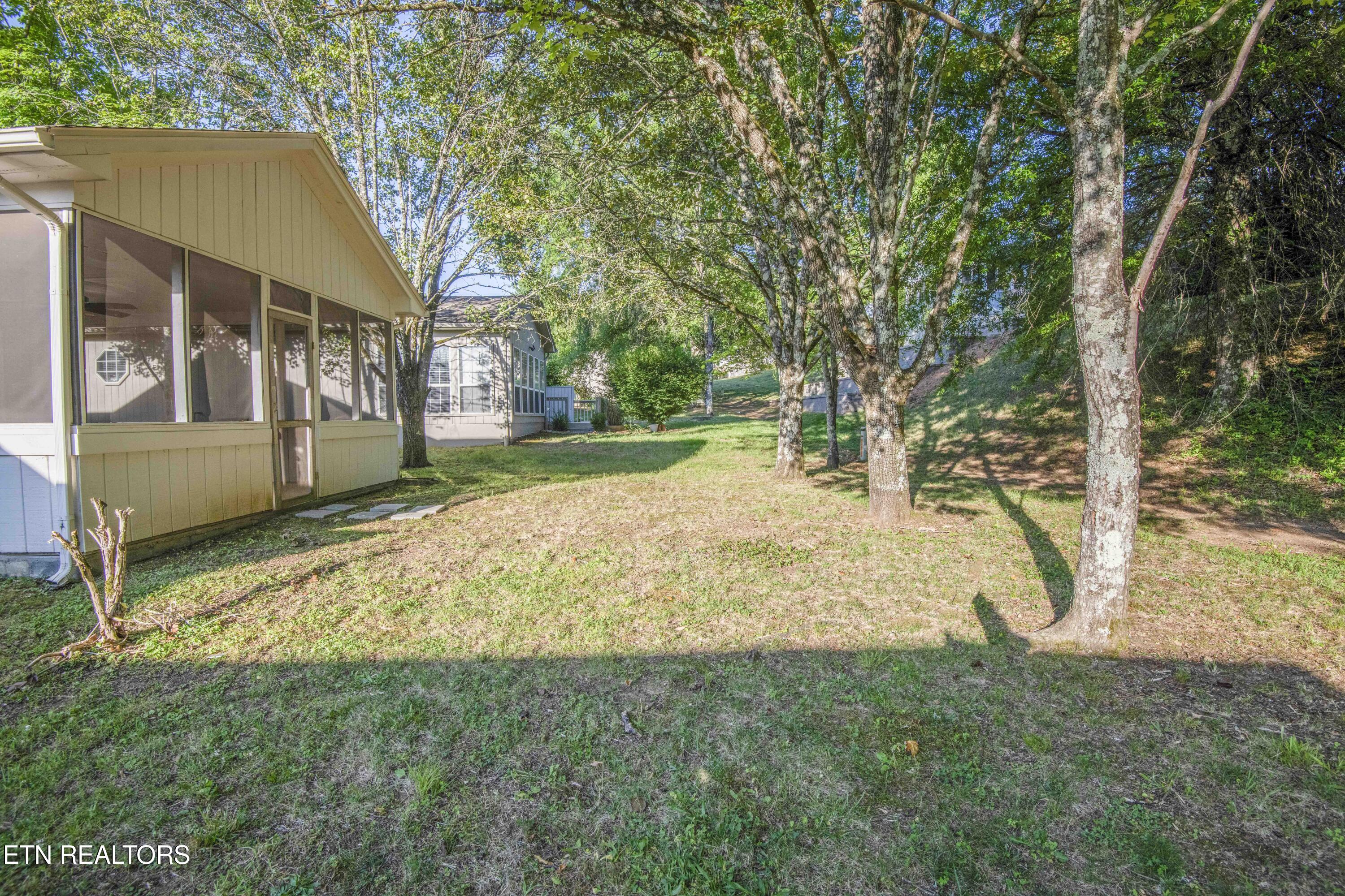 1966 Locarno Drive Knoxville TN 37914