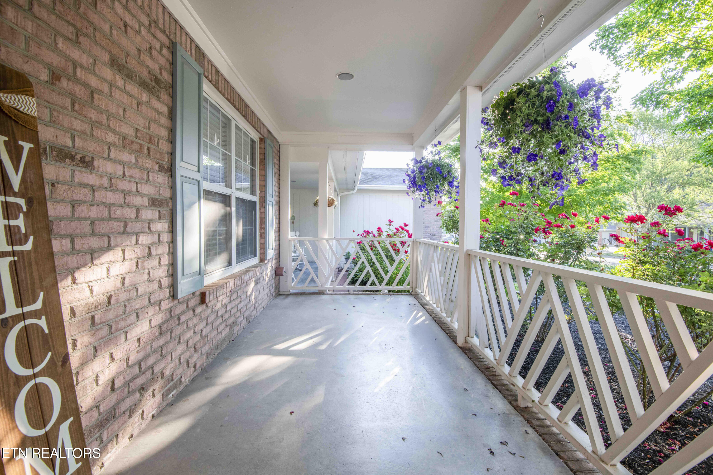 1966 Locarno Drive Knoxville TN 37914