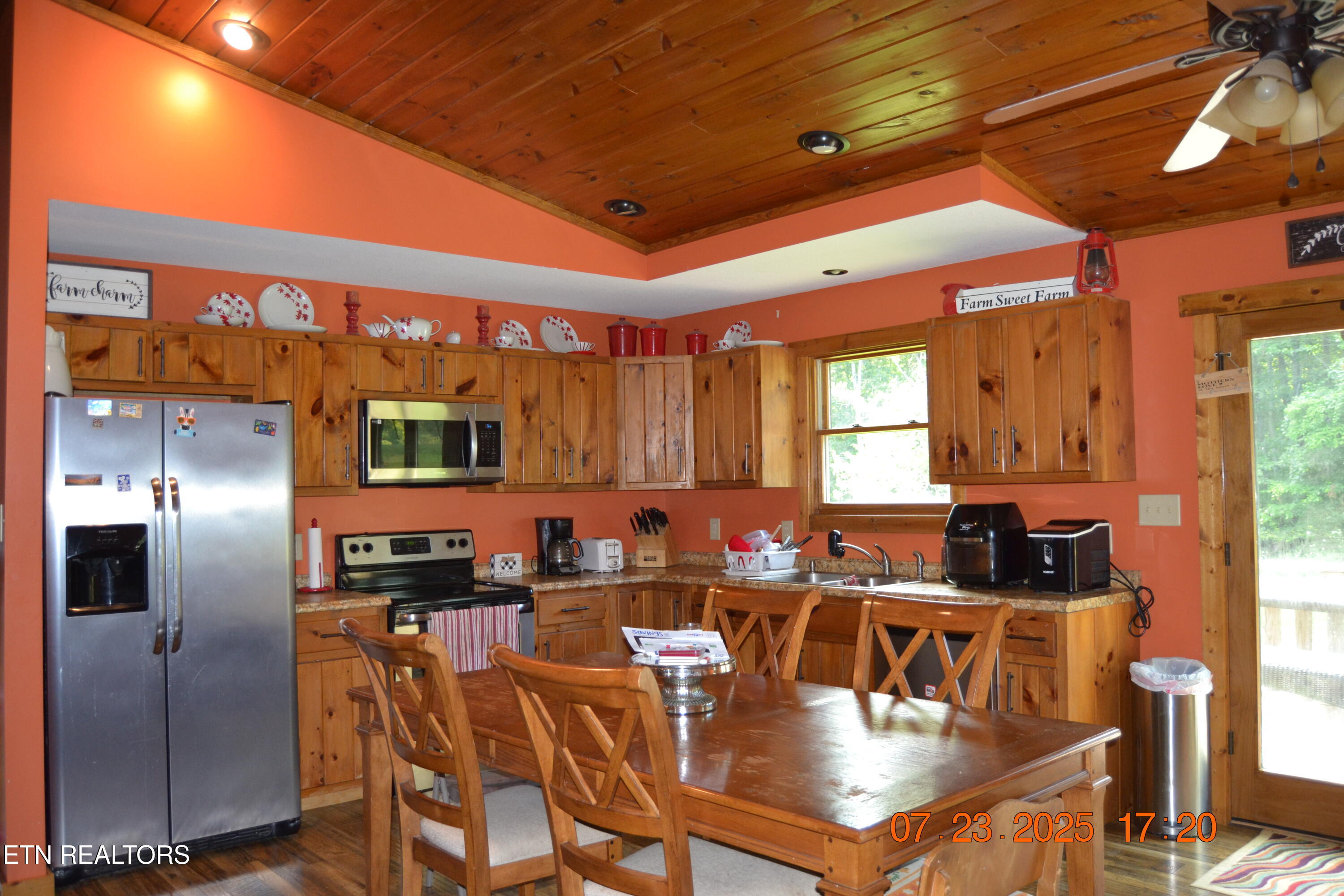 1617 Bull Run Road Luttrell TN 37779