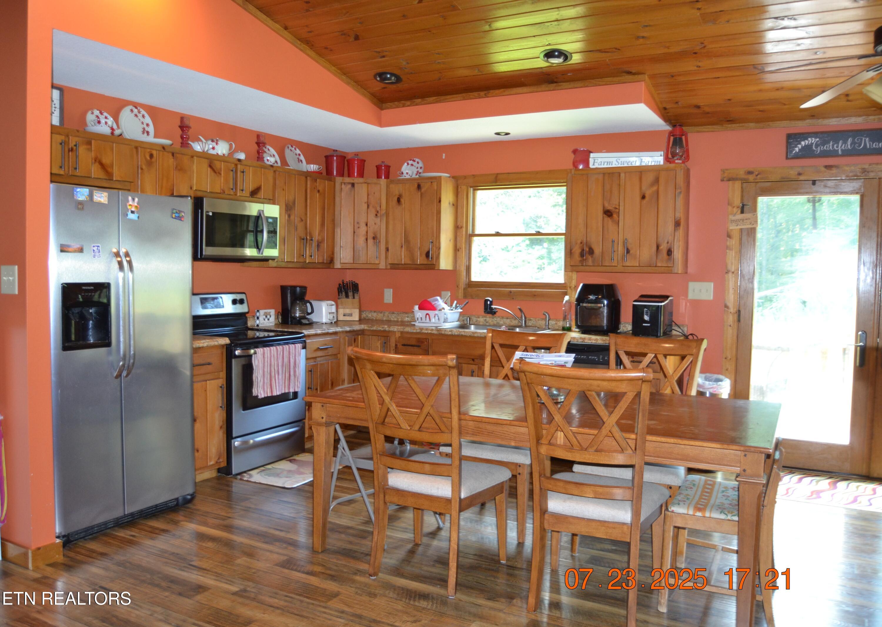 1617 Bull Run Road Luttrell TN 37779