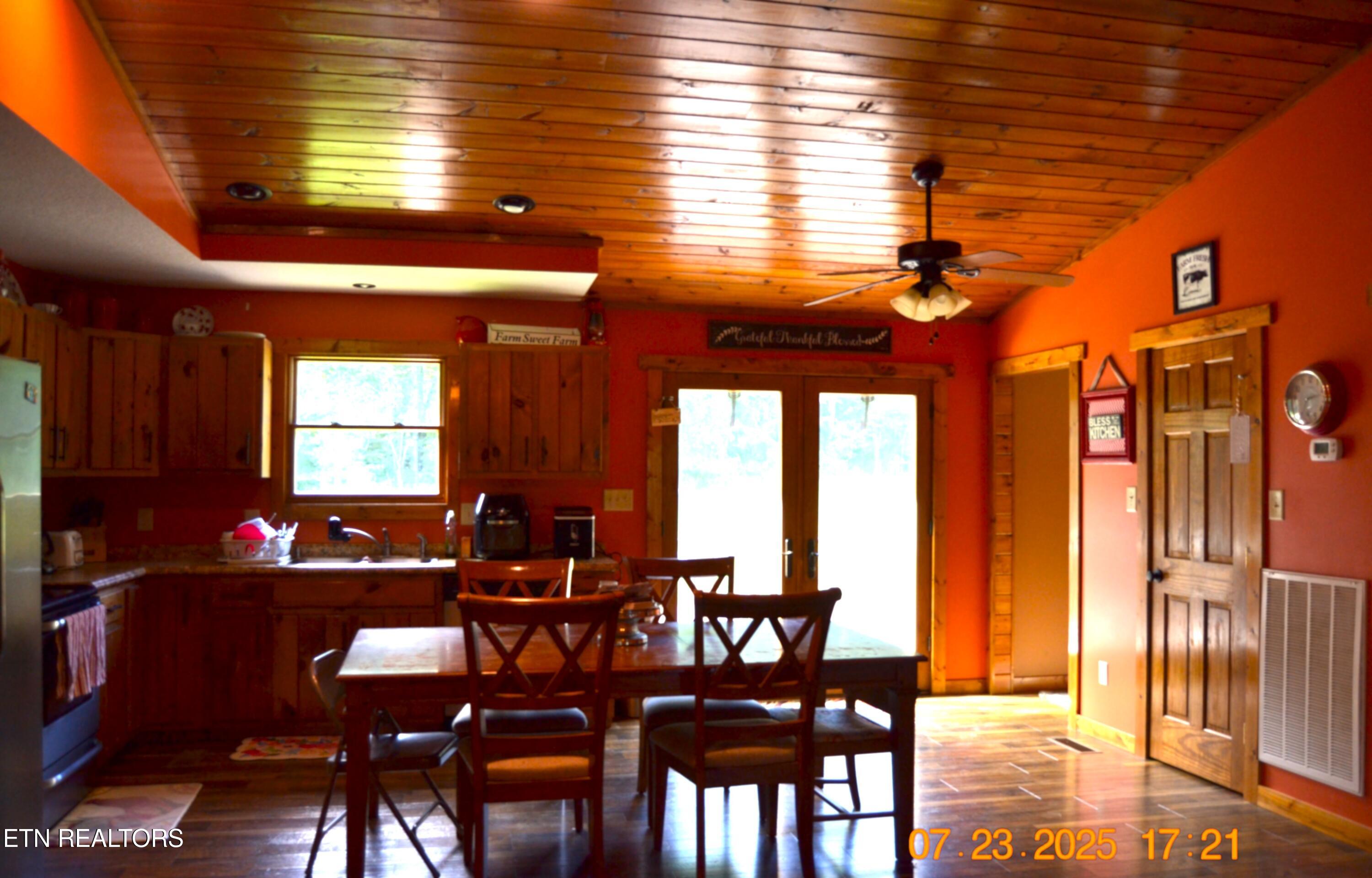 1617 Bull Run Road Luttrell TN 37779