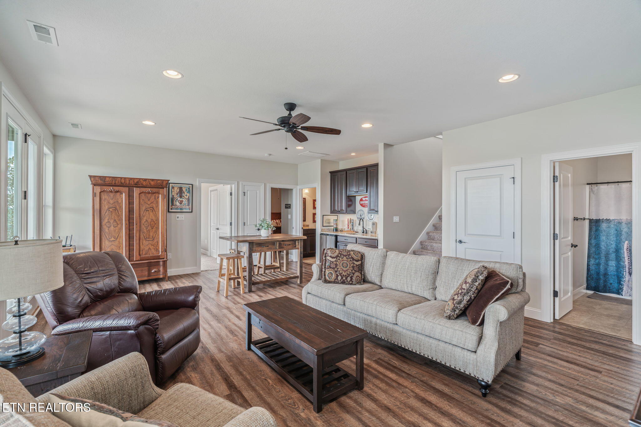148 Smokeys Point Lafollette TN 37766
