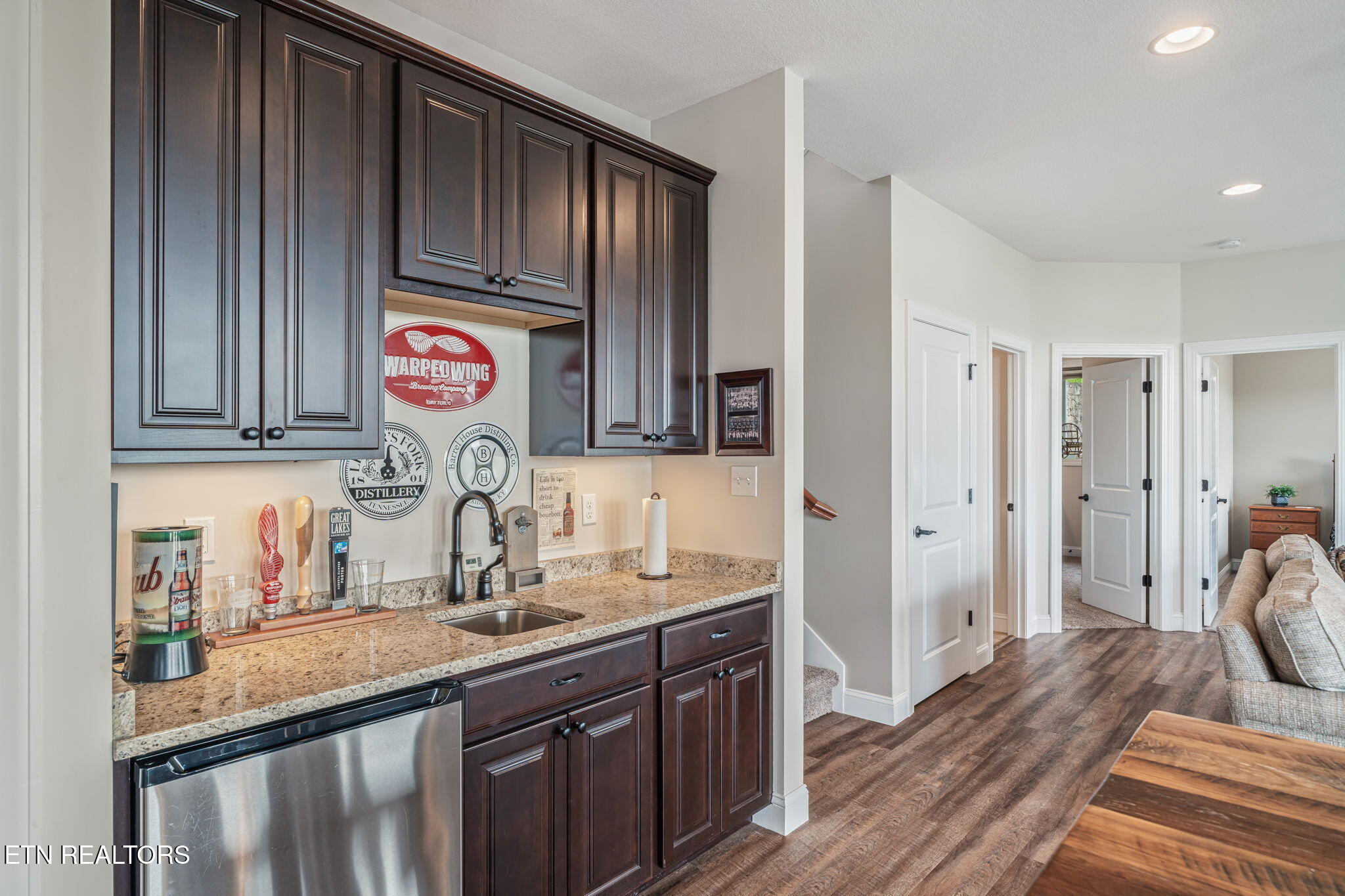 148 Smokeys Point Lafollette TN 37766