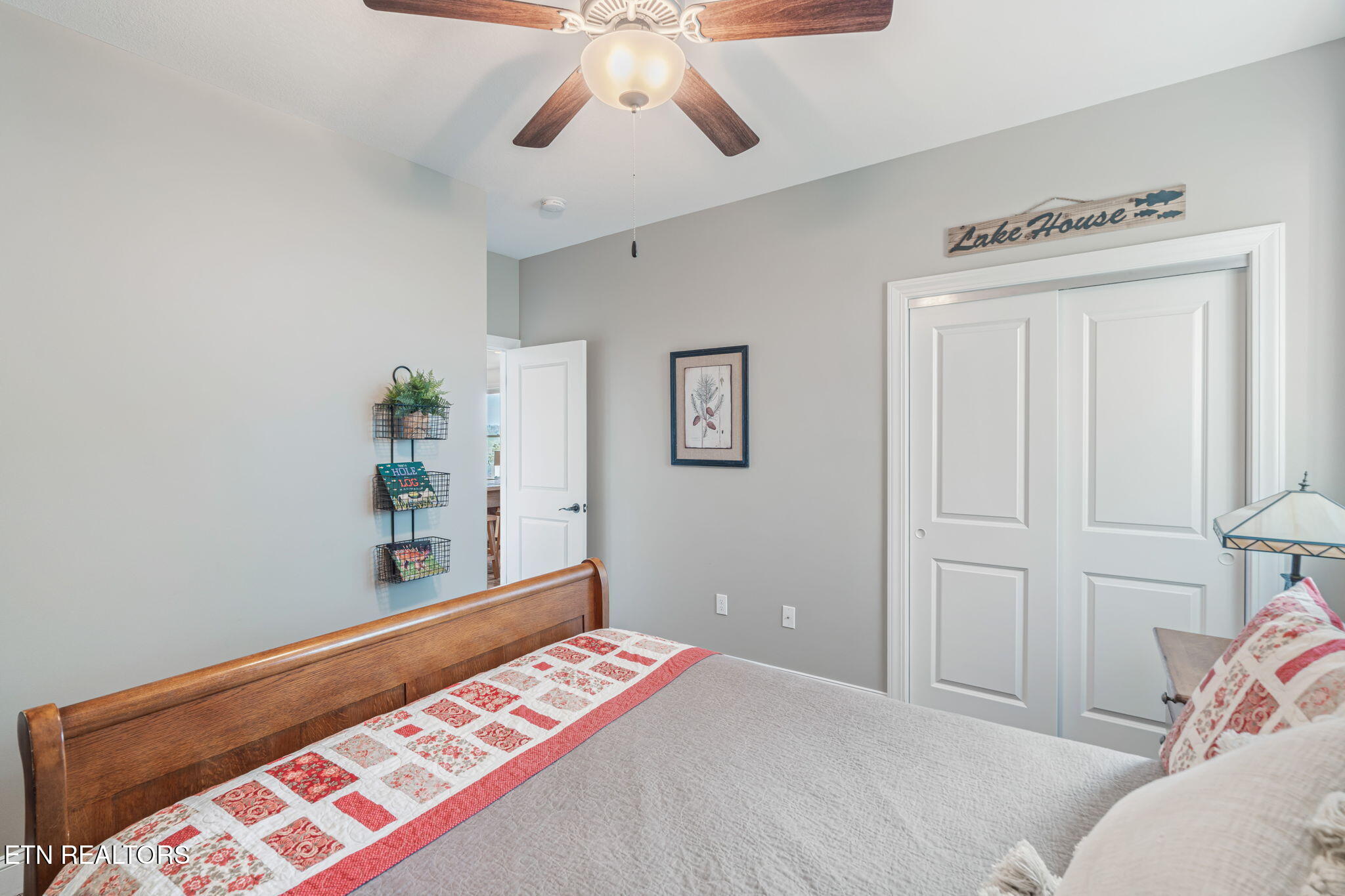 148 Smokeys Point Lafollette TN 37766