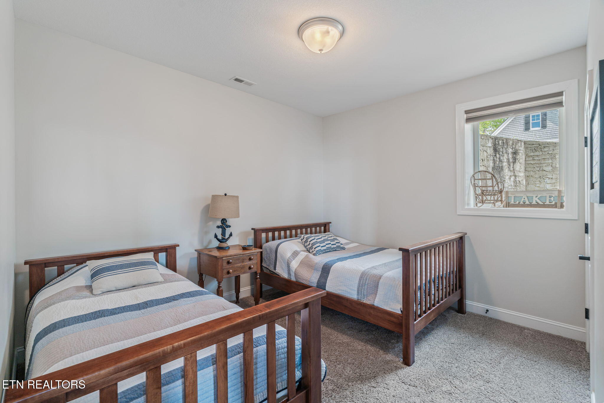 148 Smokeys Point Lafollette TN 37766