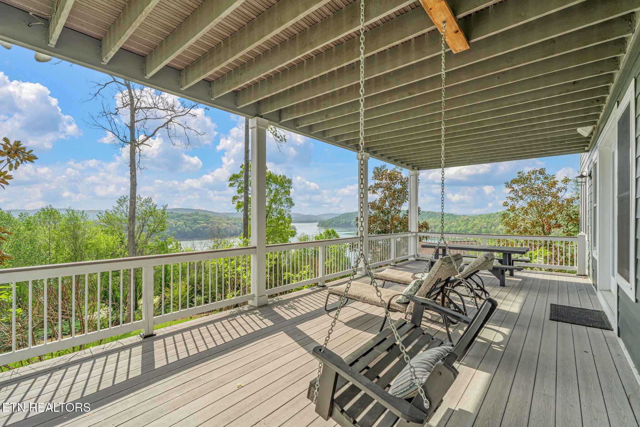 148 Smokeys Point Lafollette TN 37766