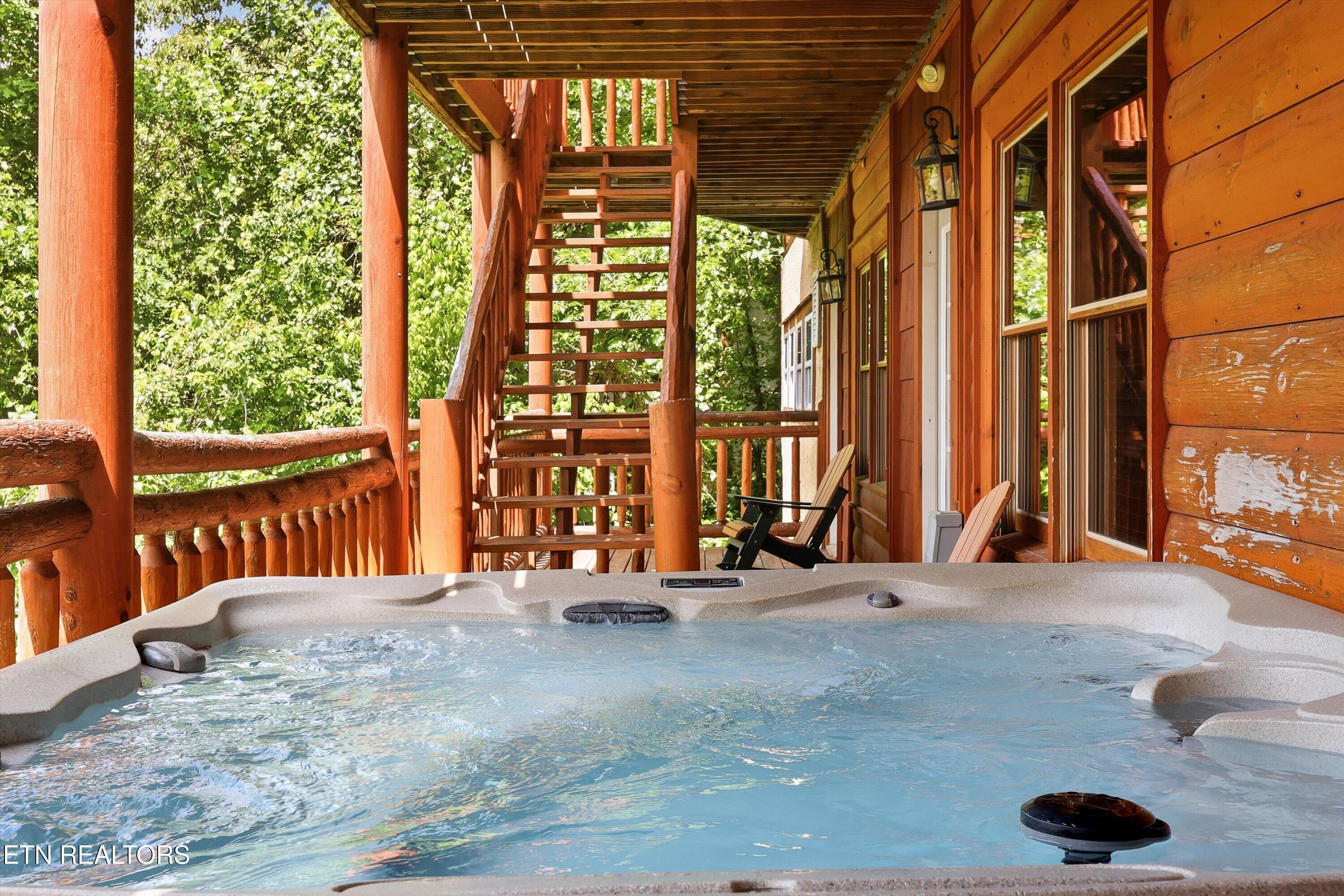 1935 Blackthorn Trail Sevierville TN 37876