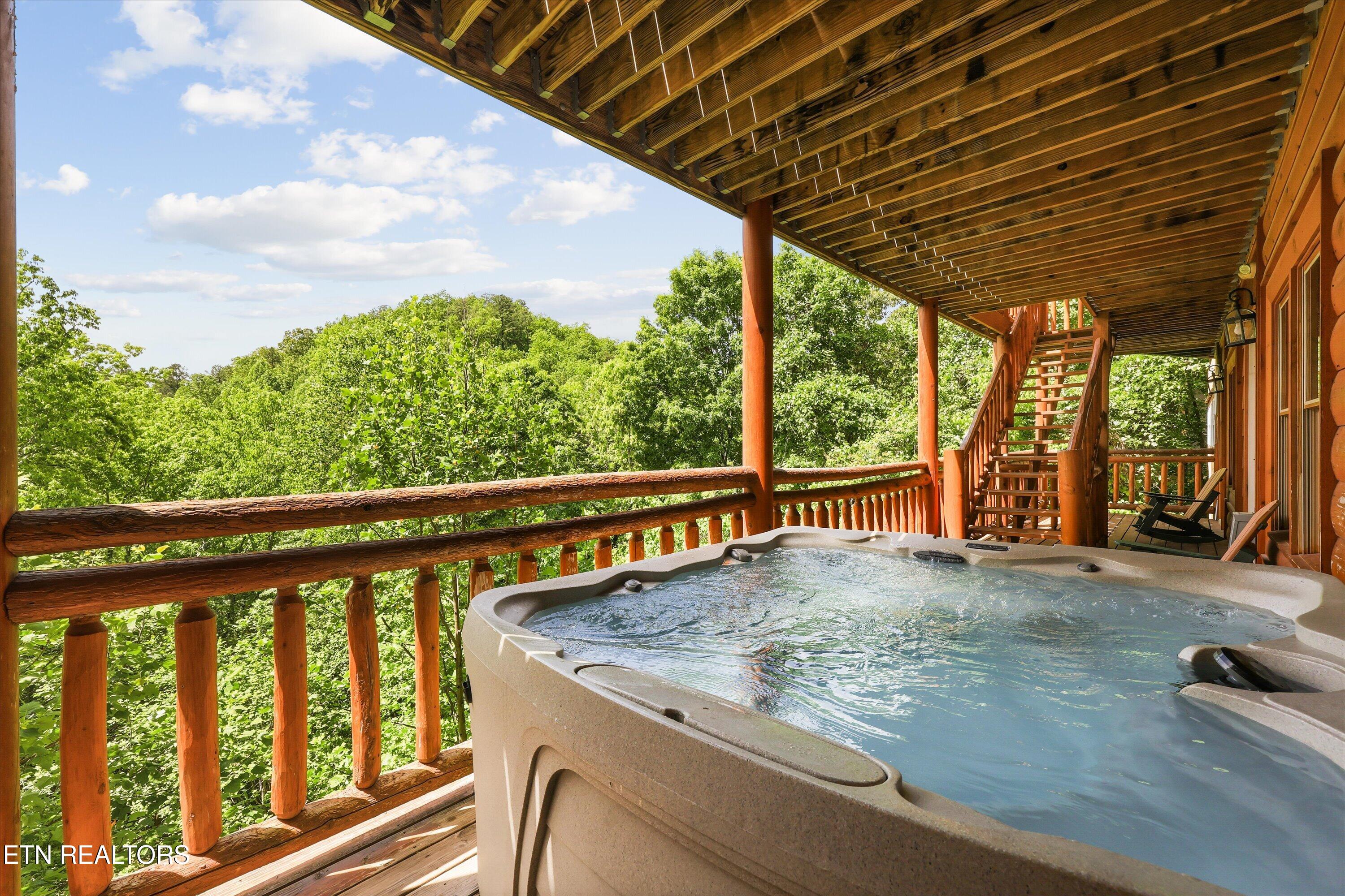 1935 Blackthorn Trail Sevierville TN 37876