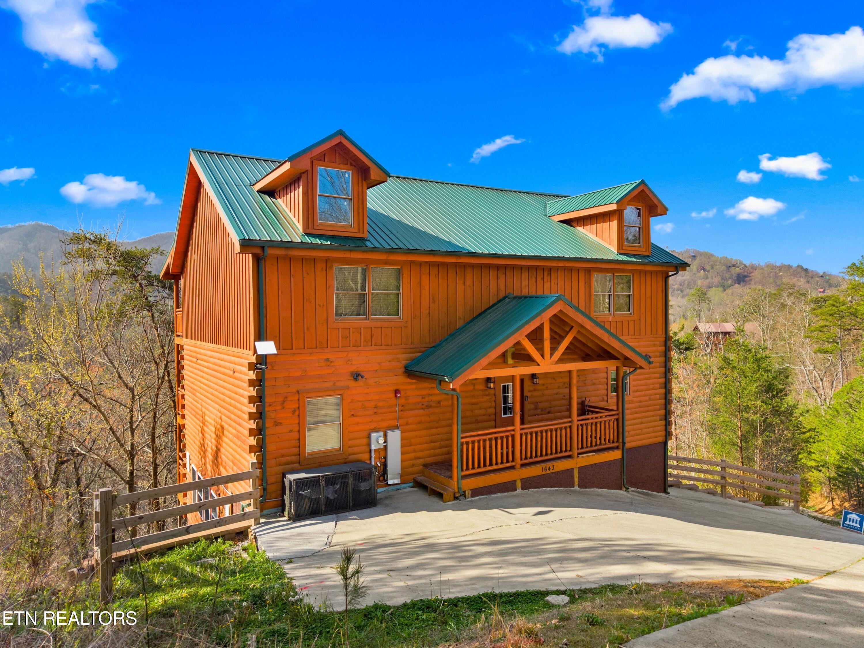 1643 Barn Door Lane Sevierville TN 37862