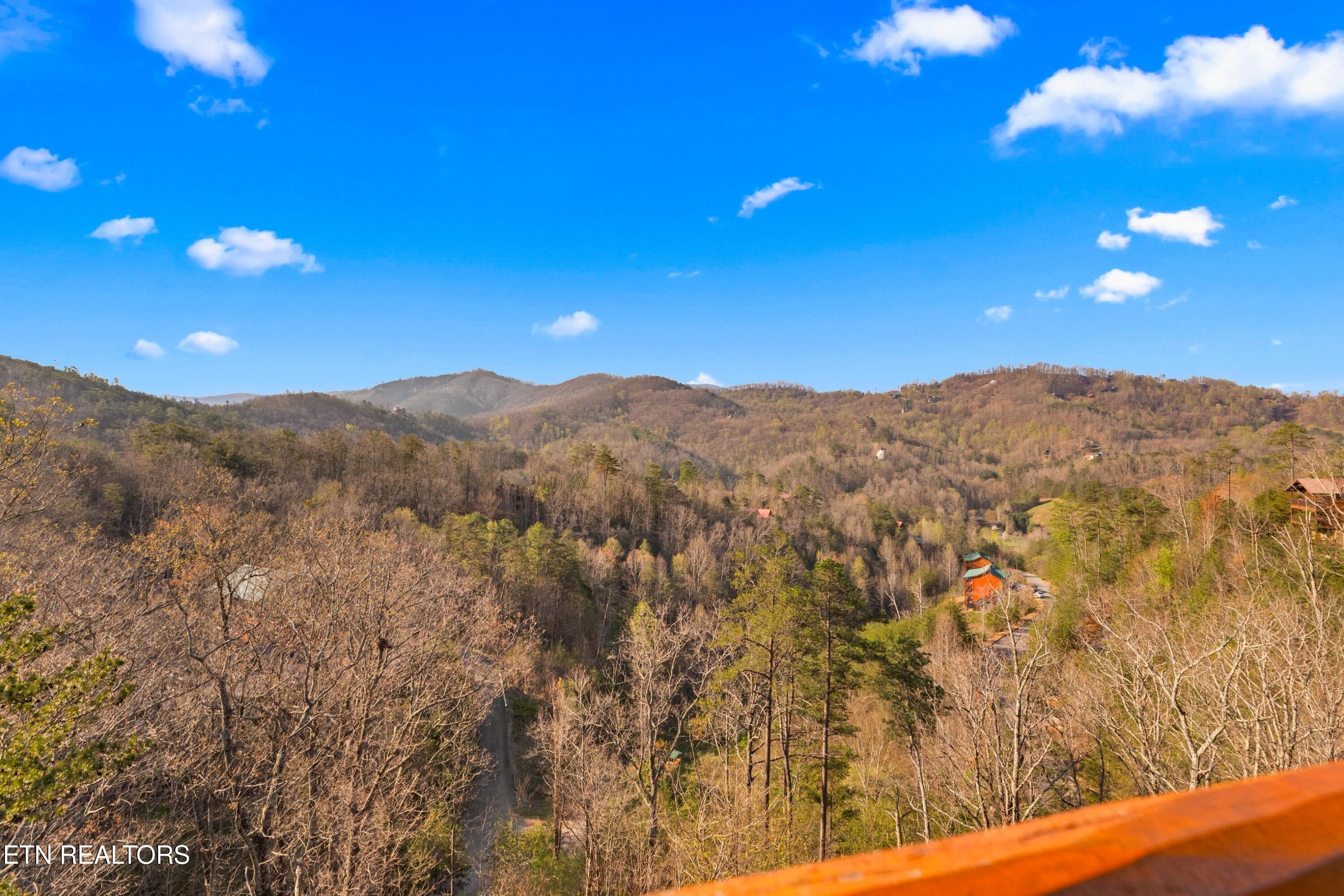 1643 Barn Door Lane Sevierville TN 37862