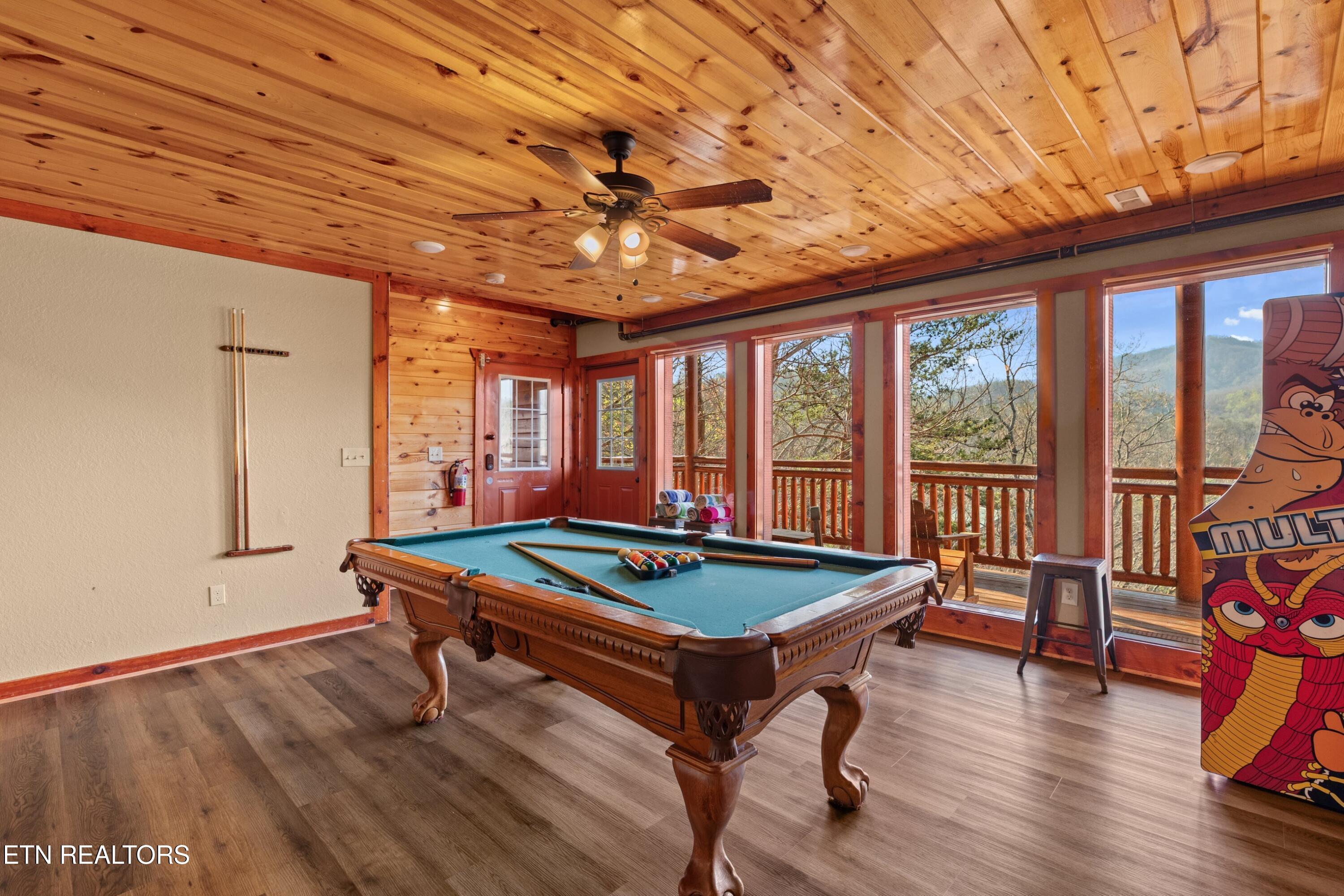 1643 Barn Door Lane Sevierville TN 37862