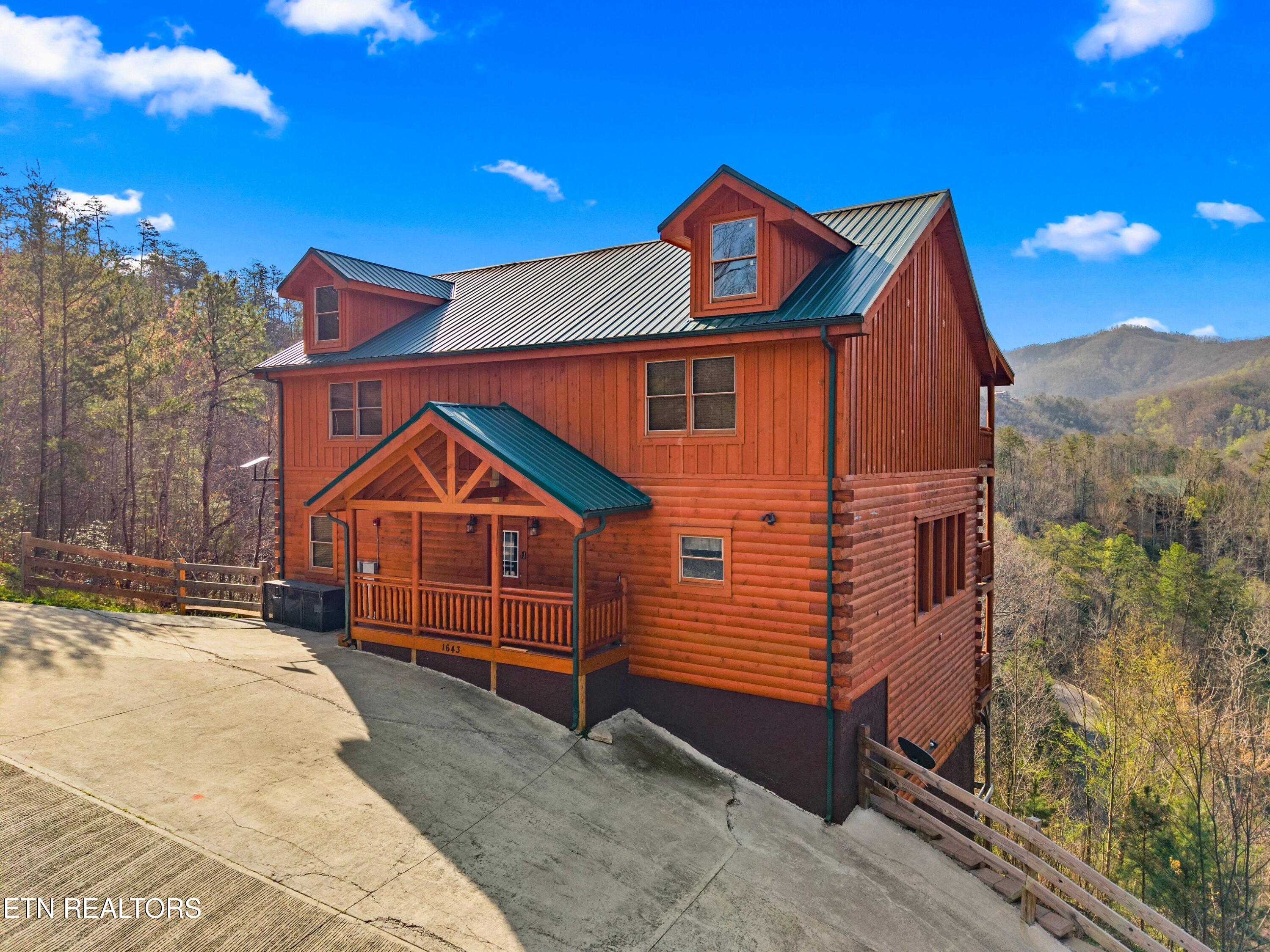 1643 Barn Door Lane Sevierville TN 37862