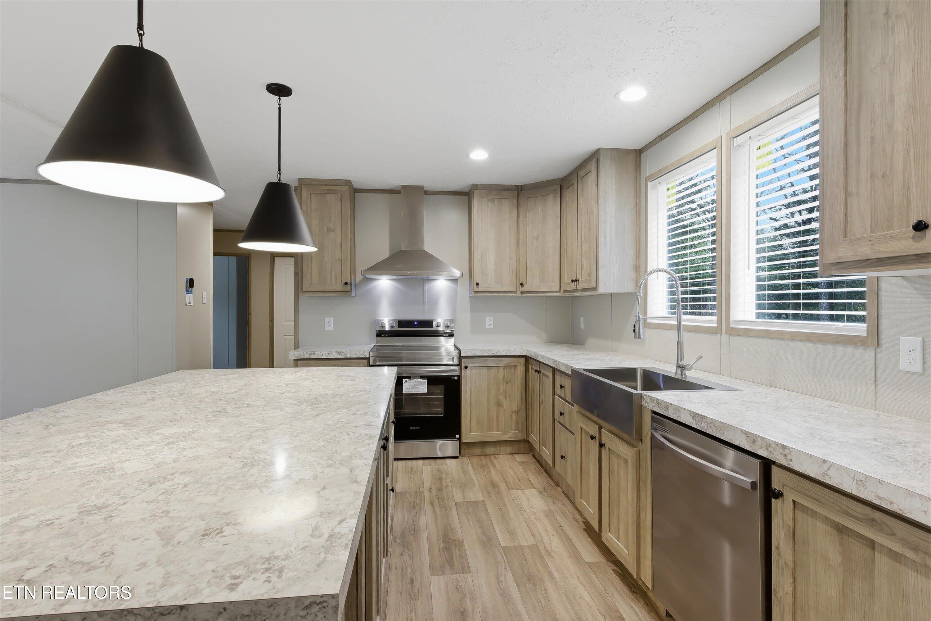 181 Pinecrest Drive Loudon TN 37774