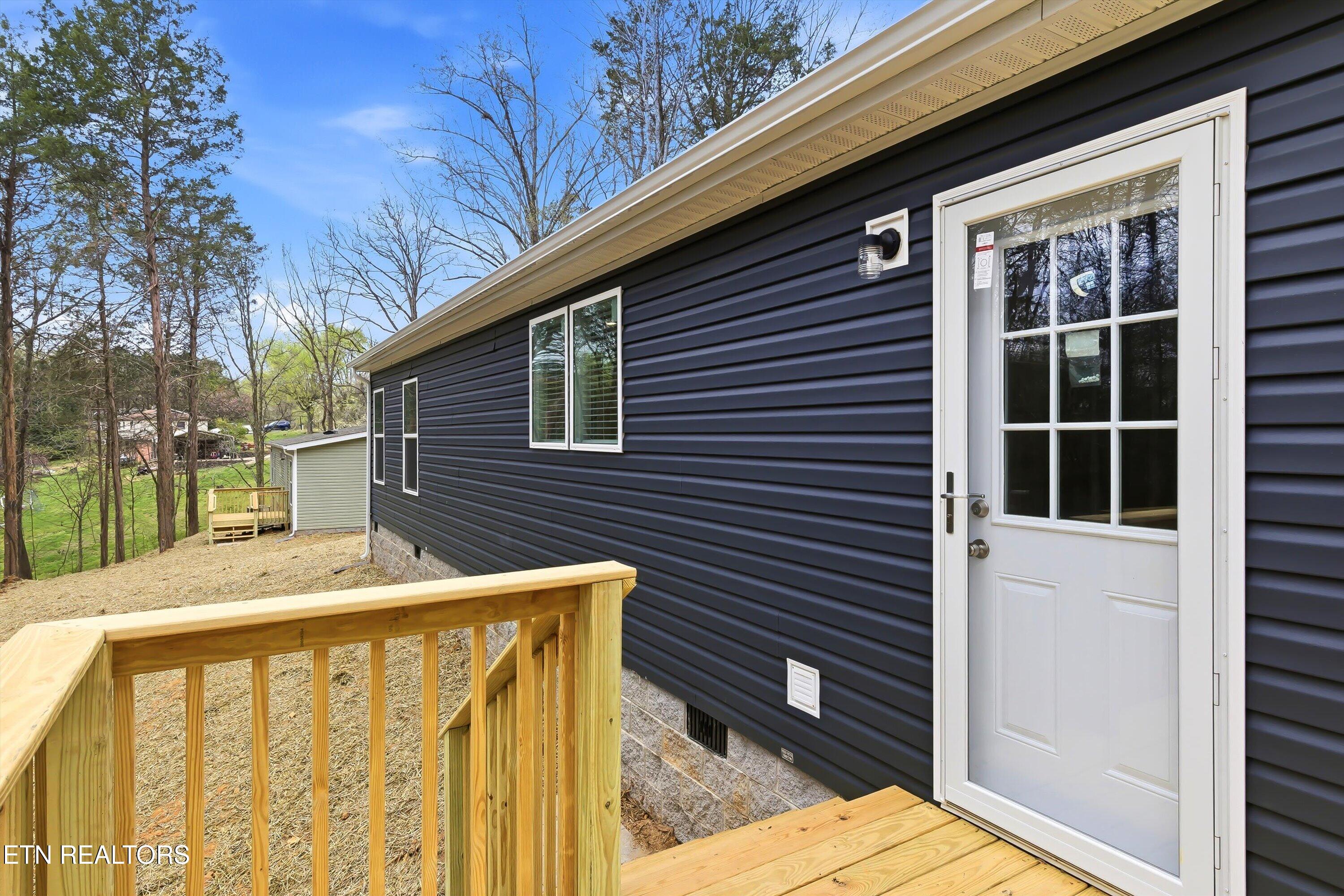 181 Pinecrest Drive Loudon TN 37774