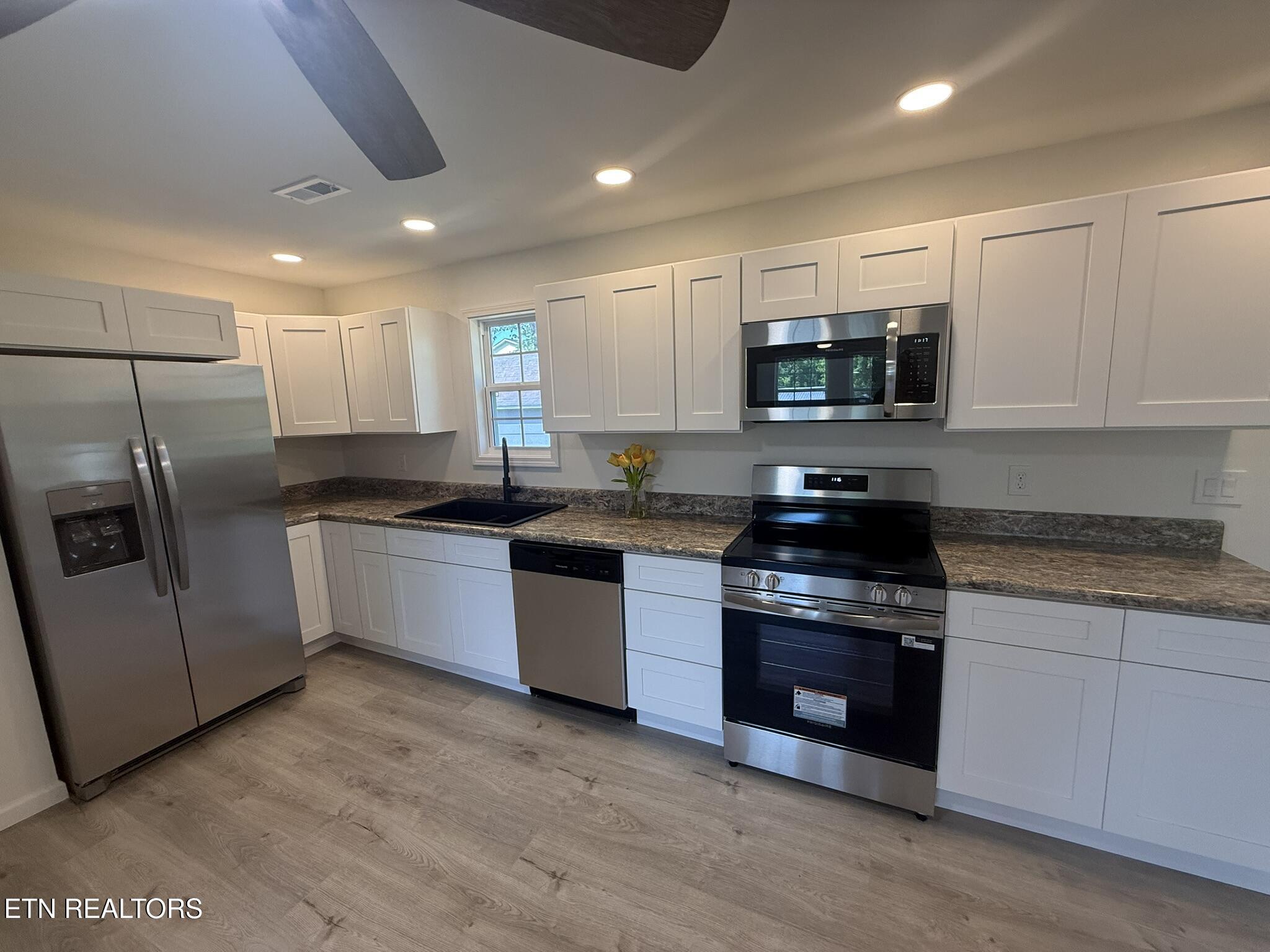 208 Greenwood Madisonville TN 37354