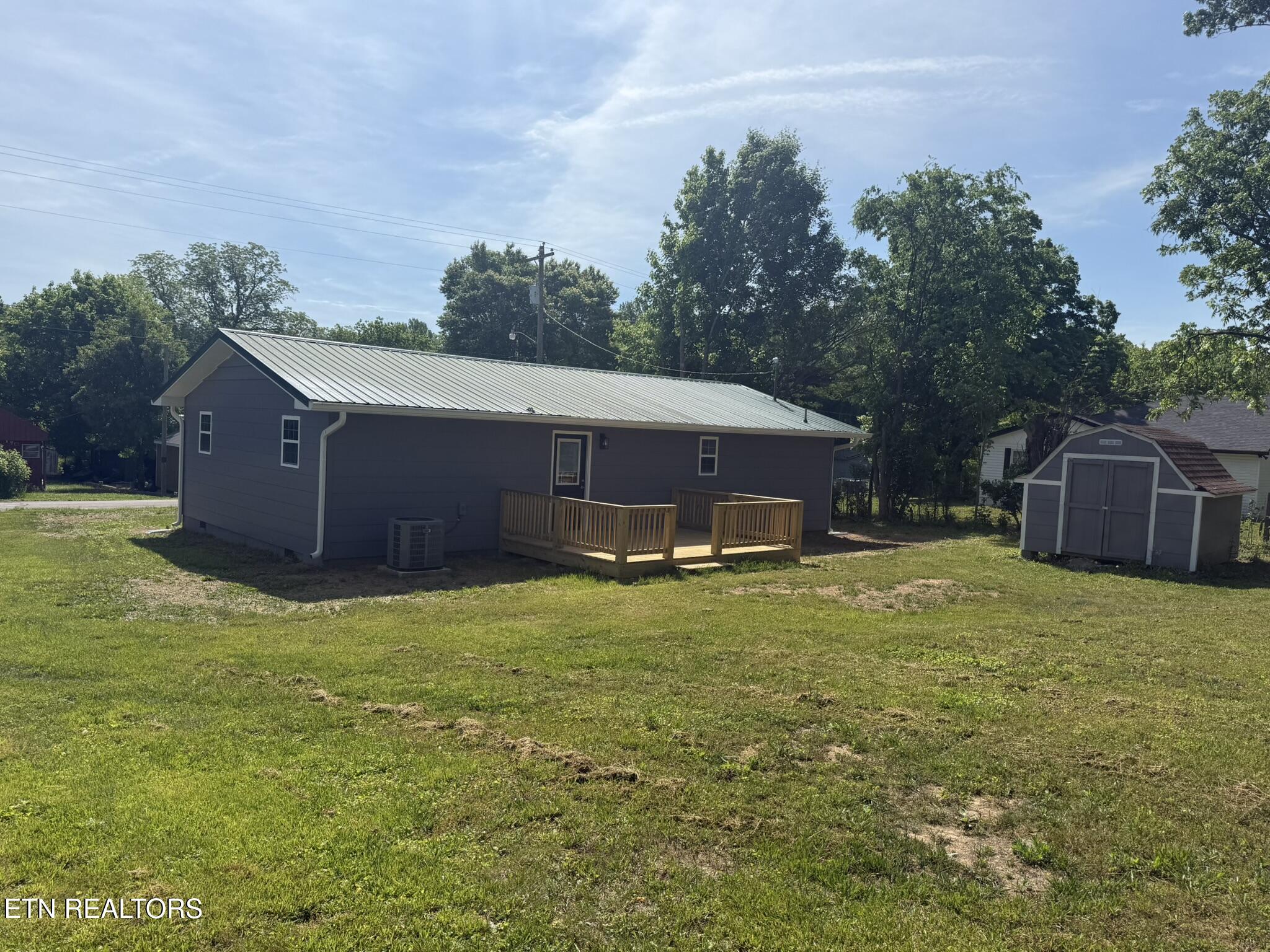208 Greenwood Madisonville TN 37354