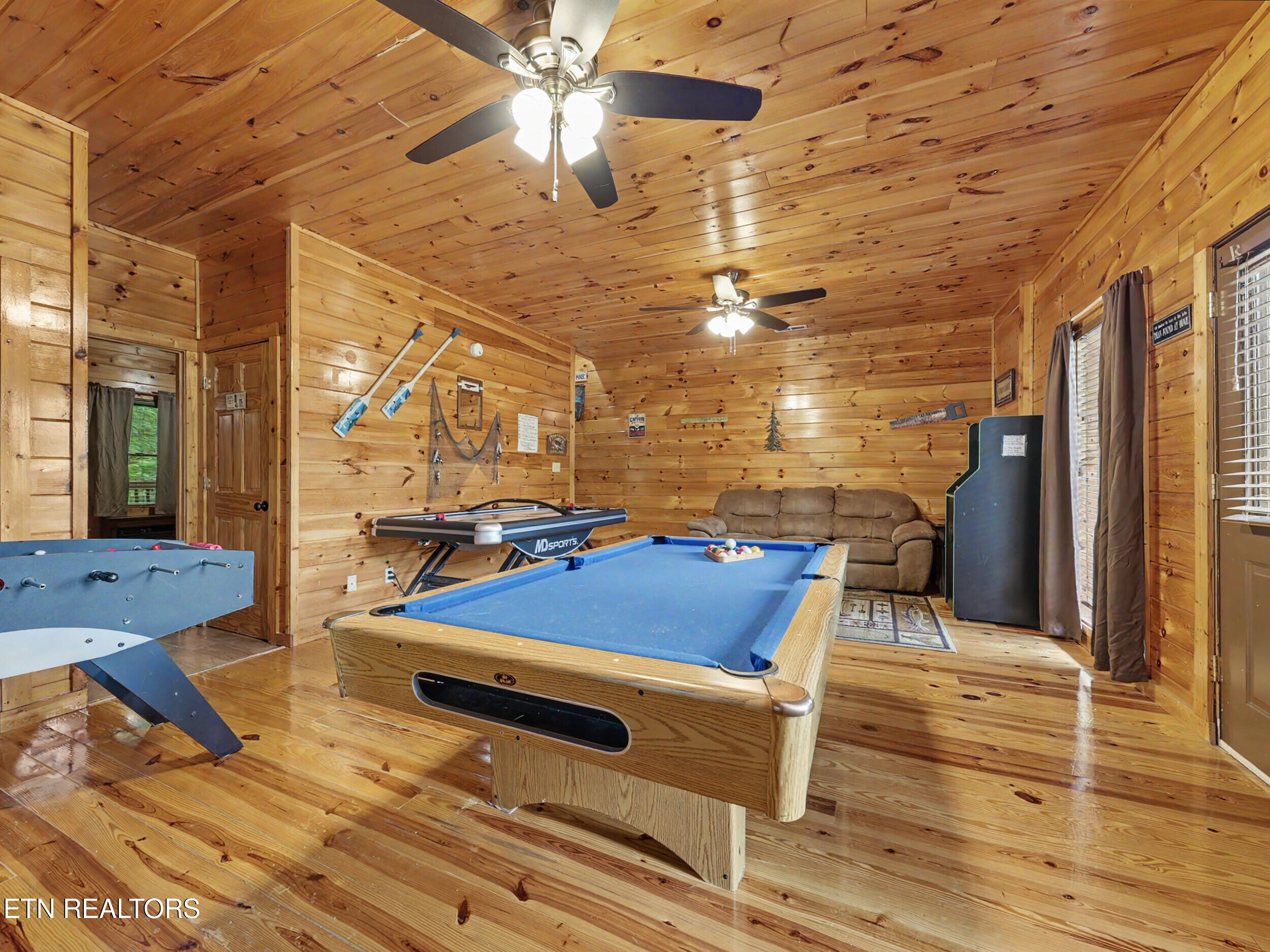 1944 E Mountain View Way Sevierville TN 37862