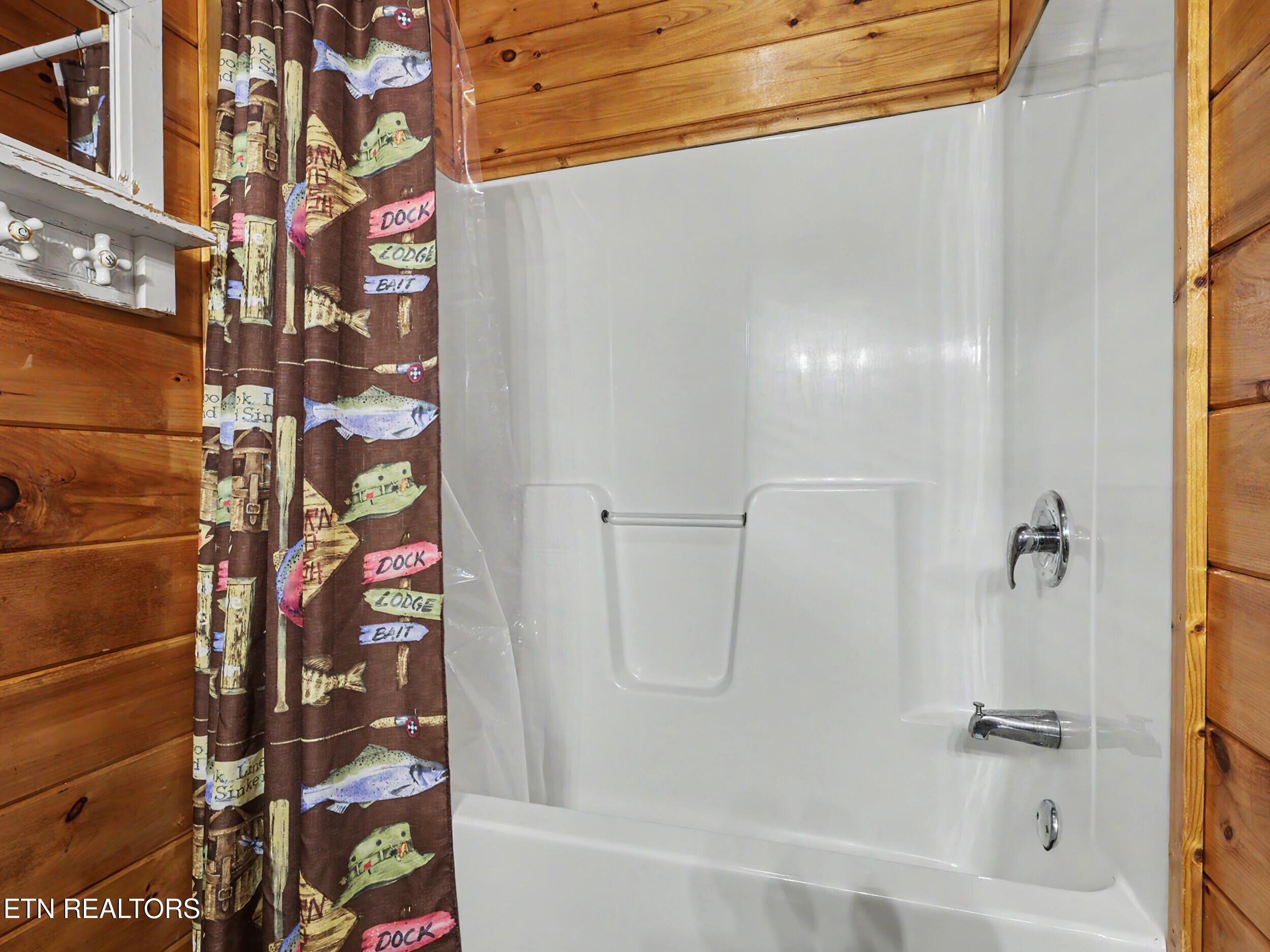 1944 E Mountain View Way Sevierville TN 37862