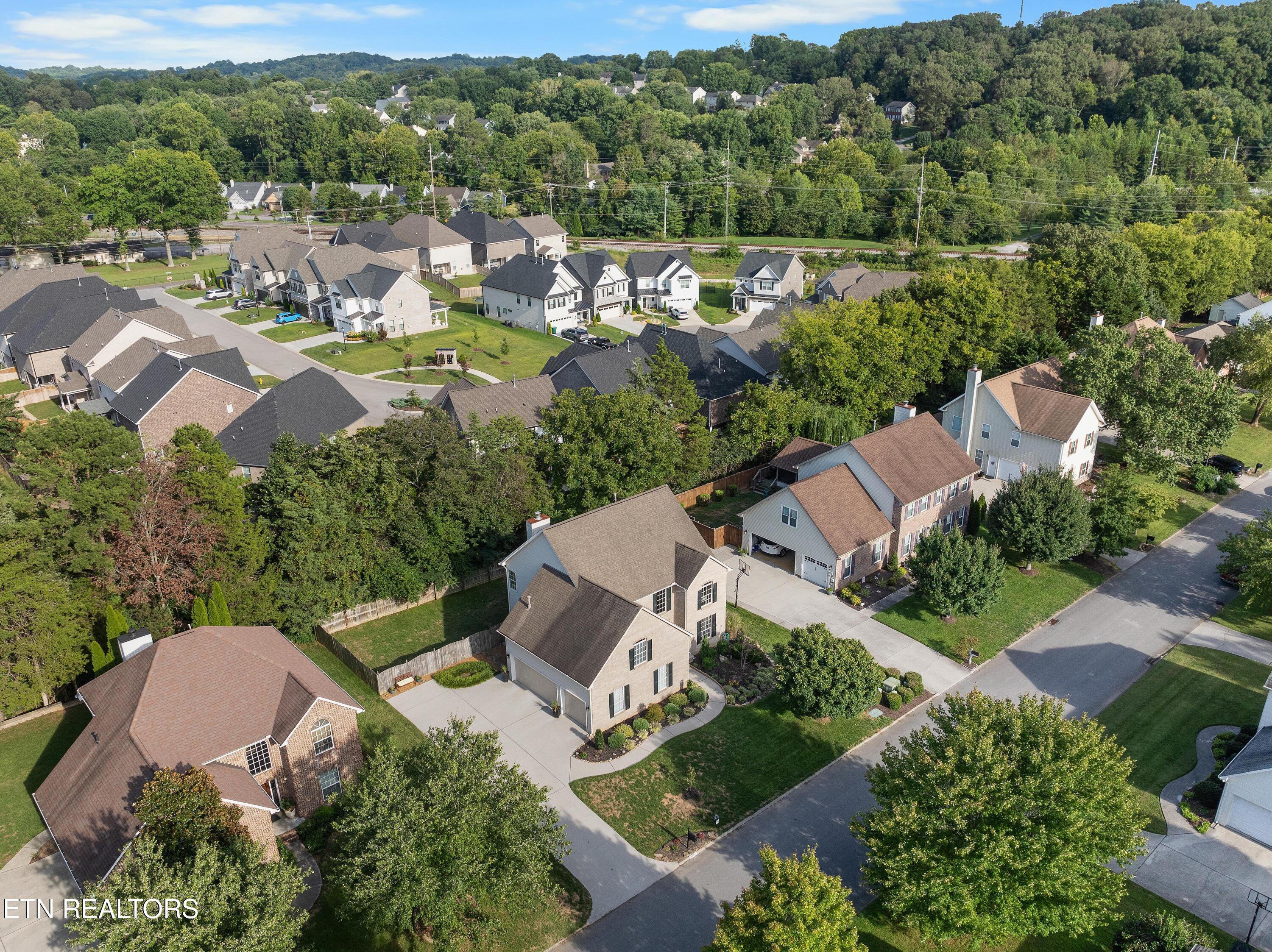 8464 Lawnpark Drive Knoxville TN 37923