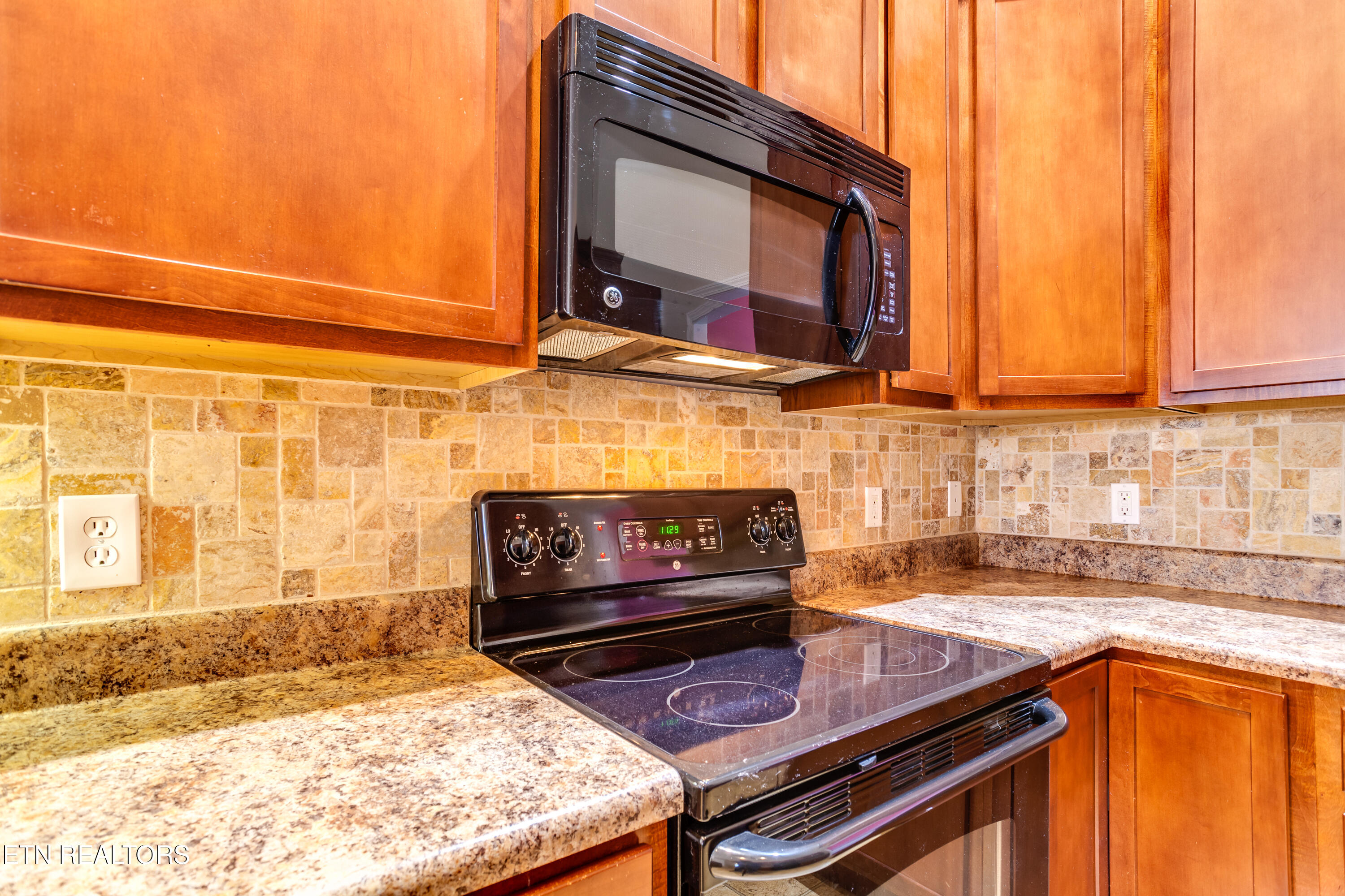 5500 Aromatic Aster Road Knoxville TN 37918
