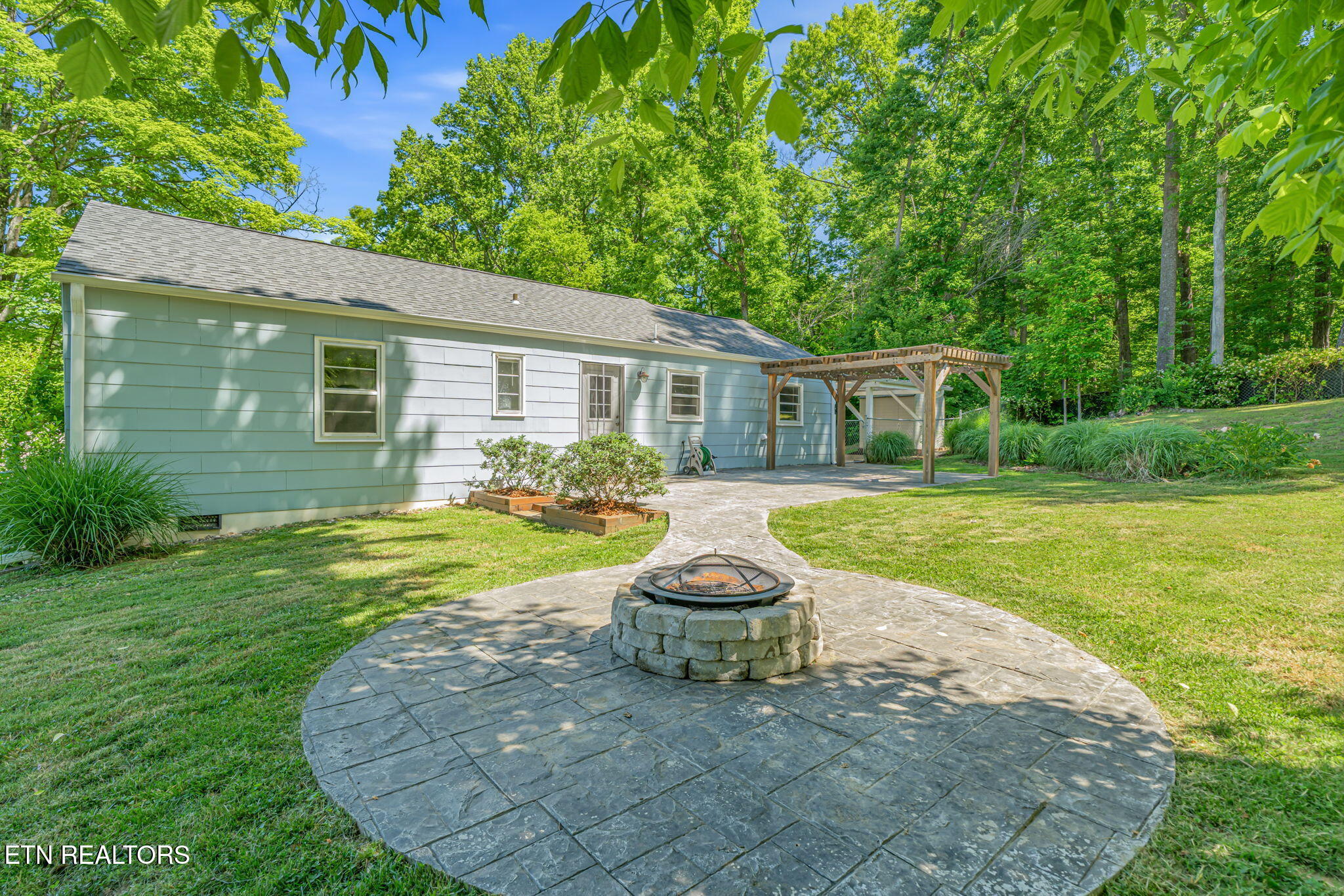 4404 NE Eagle Drive Knoxville TN 37914
