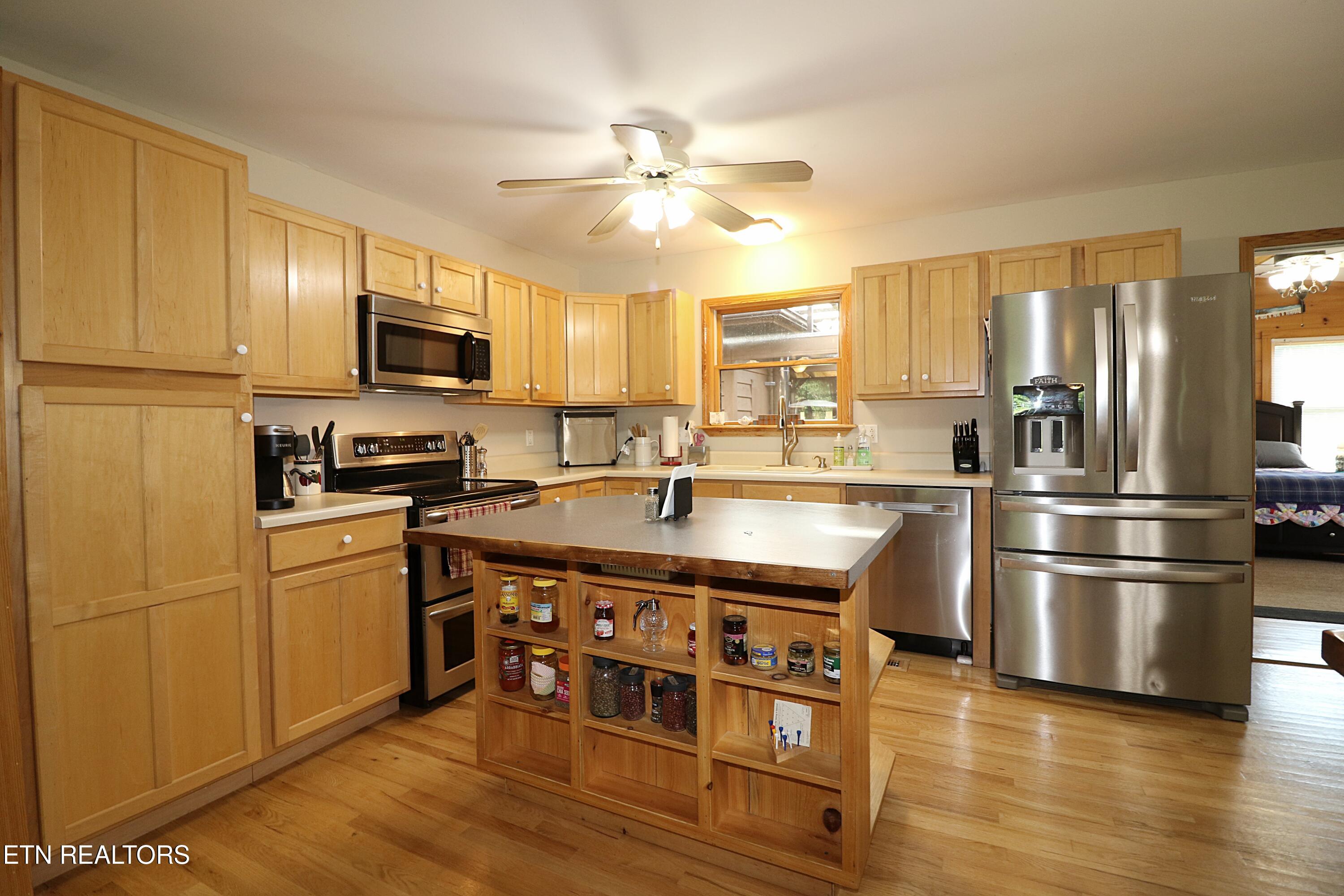 2171 Pine Hill Road Winfield TN 37892