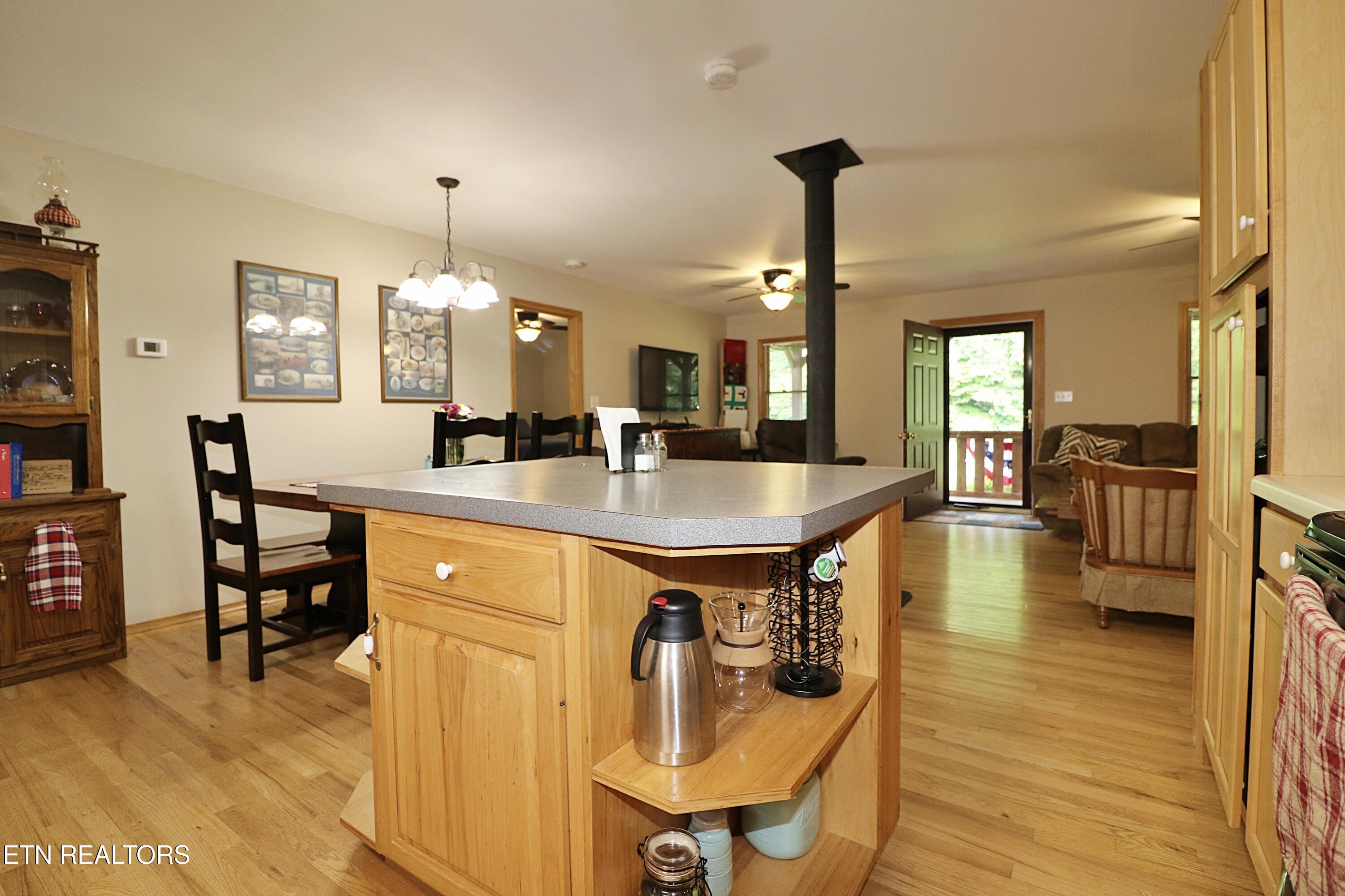 2171 Pine Hill Road Winfield TN 37892