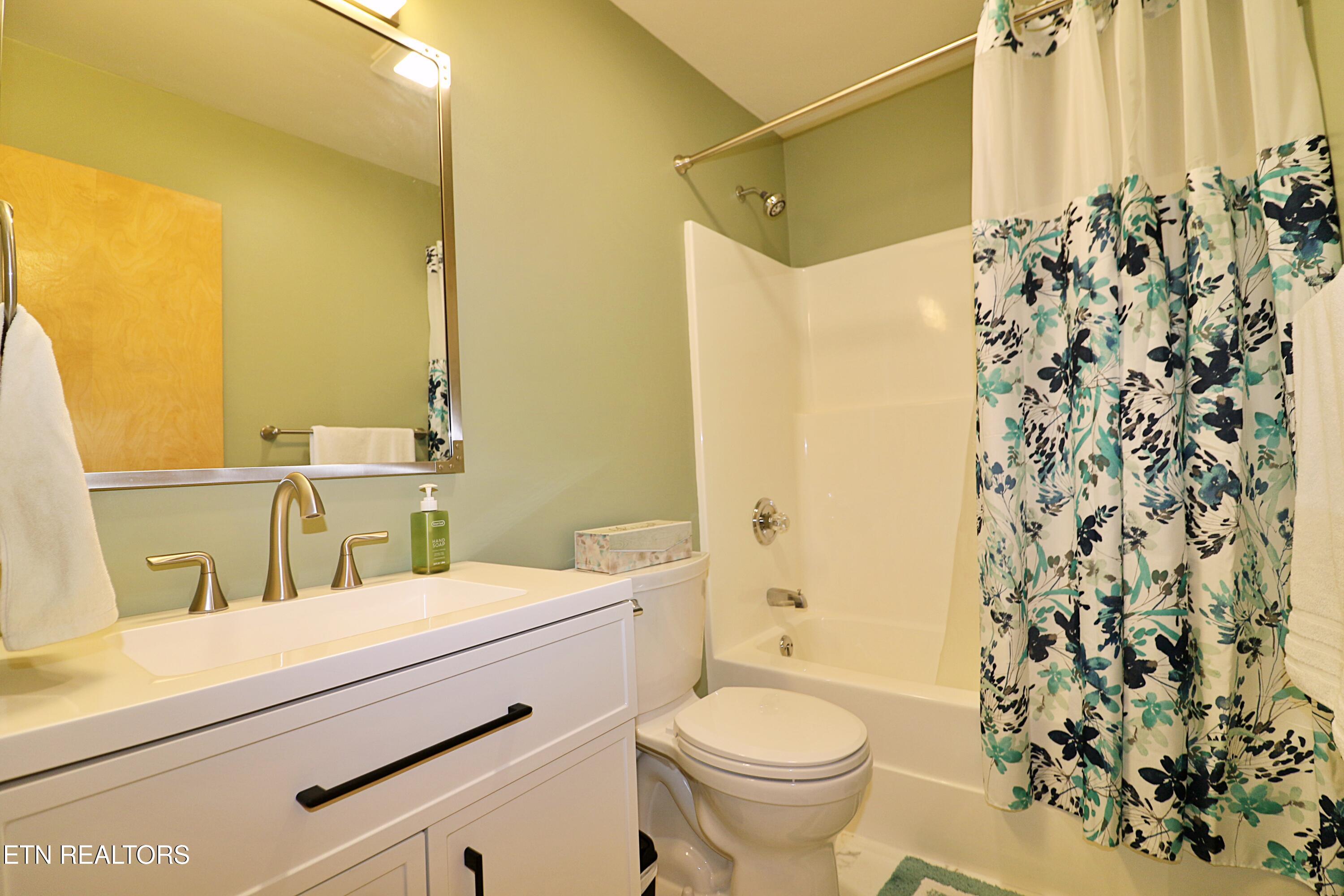 2171 Pine Hill Road Winfield TN 37892