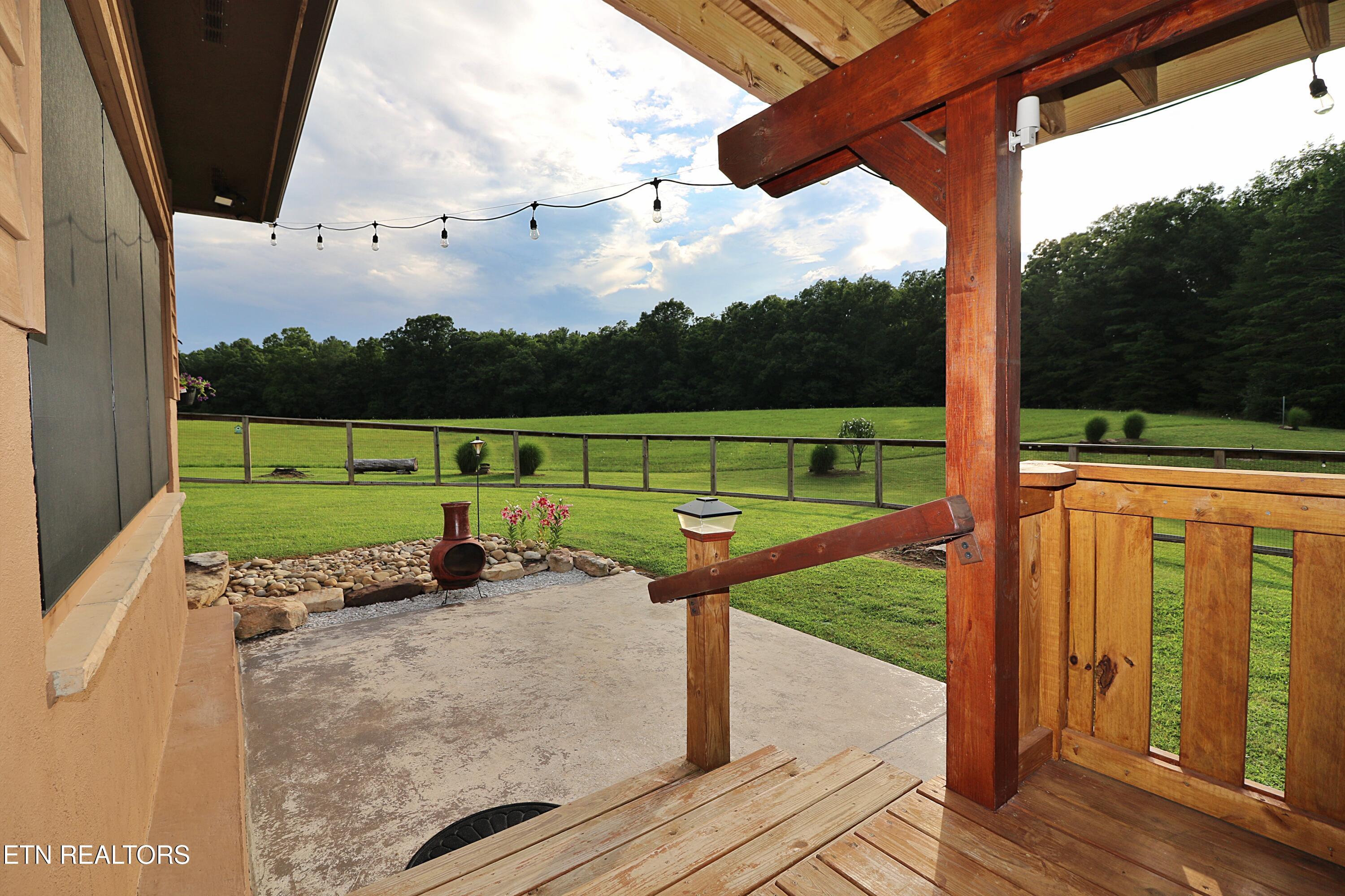 2171 Pine Hill Road Winfield TN 37892